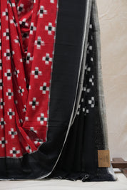 Red Pochampalli Cotton Ikat Saree - SRRPCIS437