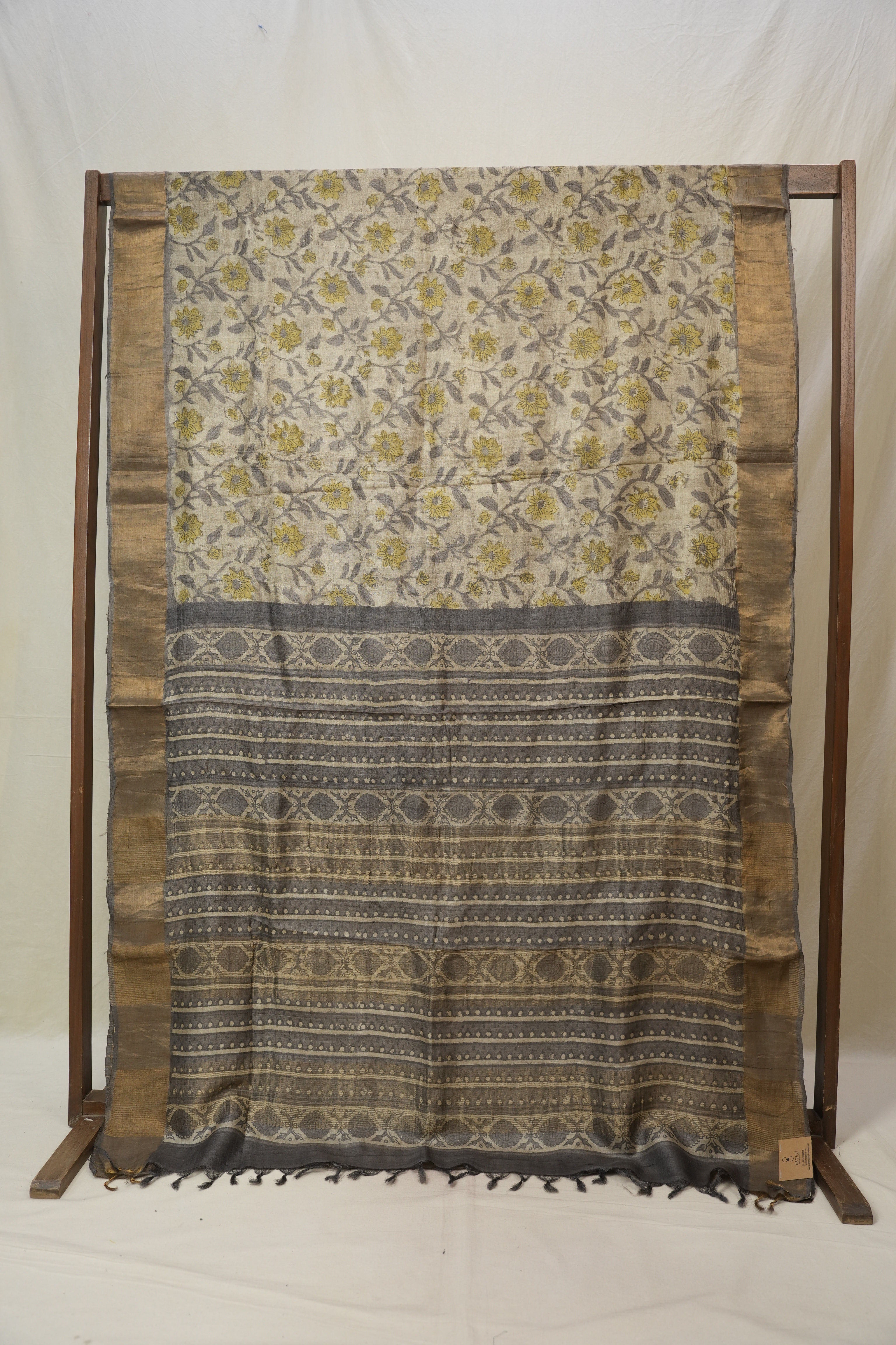 Cream HBP Tussar Silk Saree - SRCHTSS745