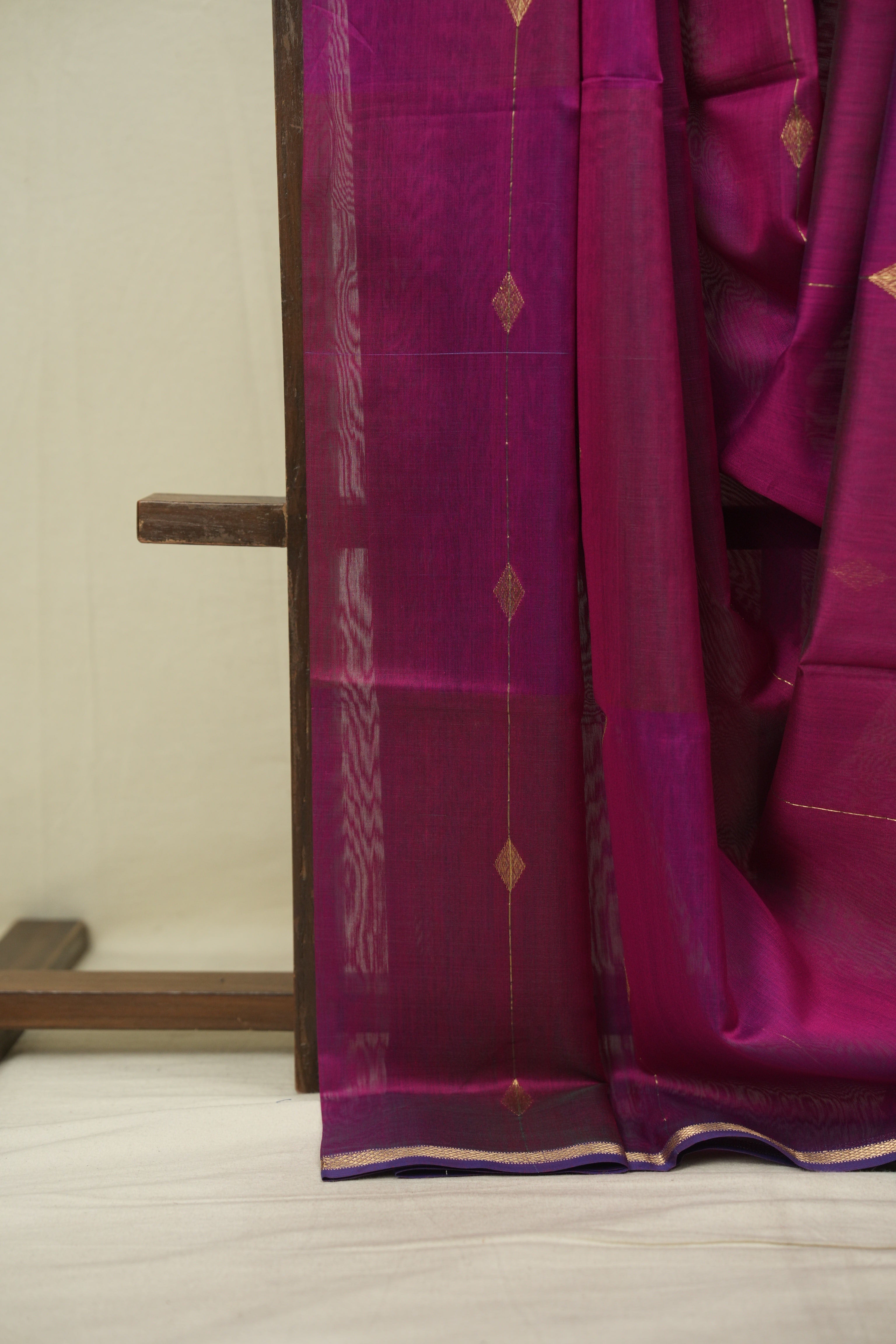 Dual Tone Magenta Maheshwari Saree - SRDTMMS1302