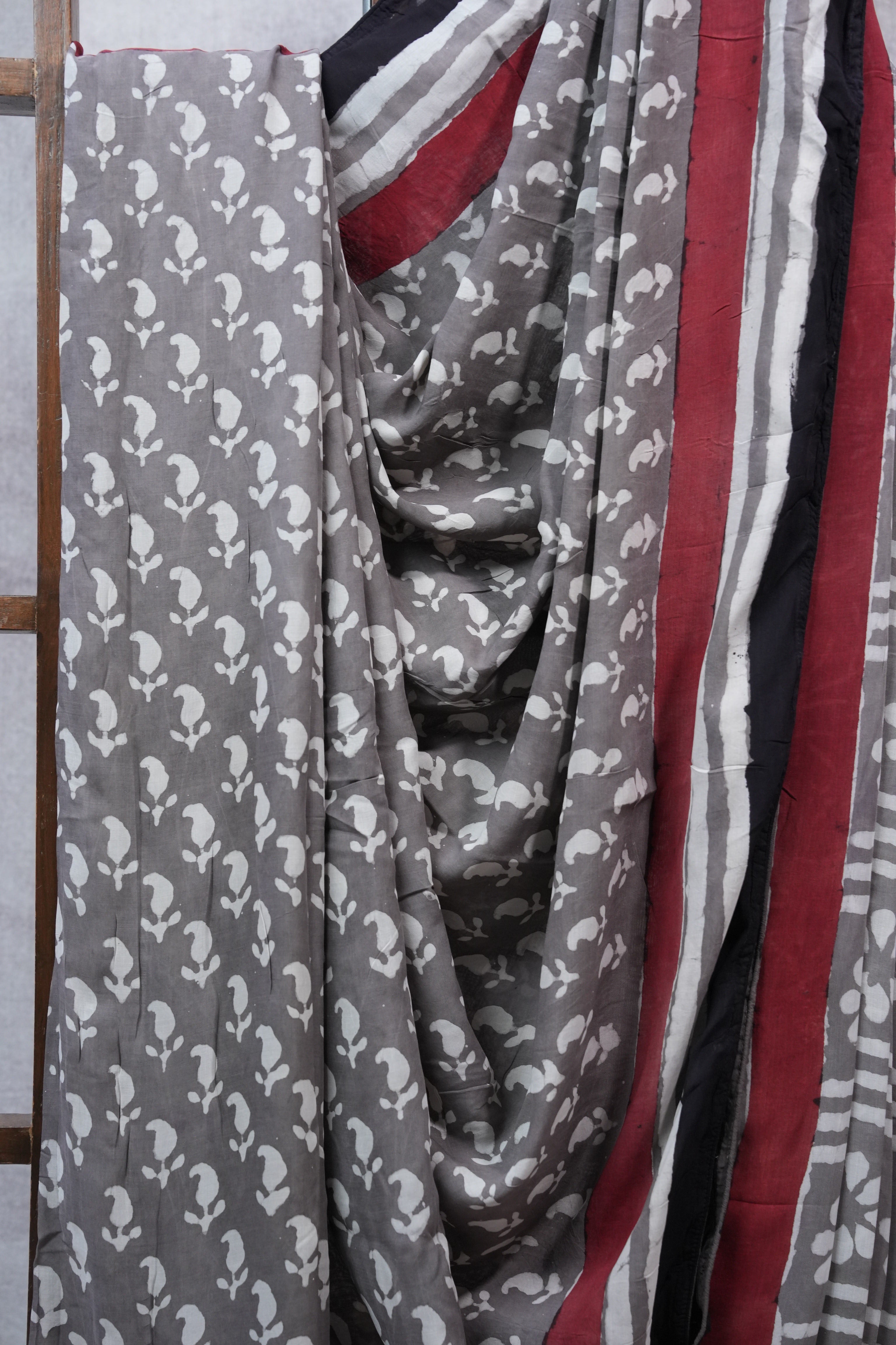 Grey HBP Modal Silk Saree - SRGMSS266