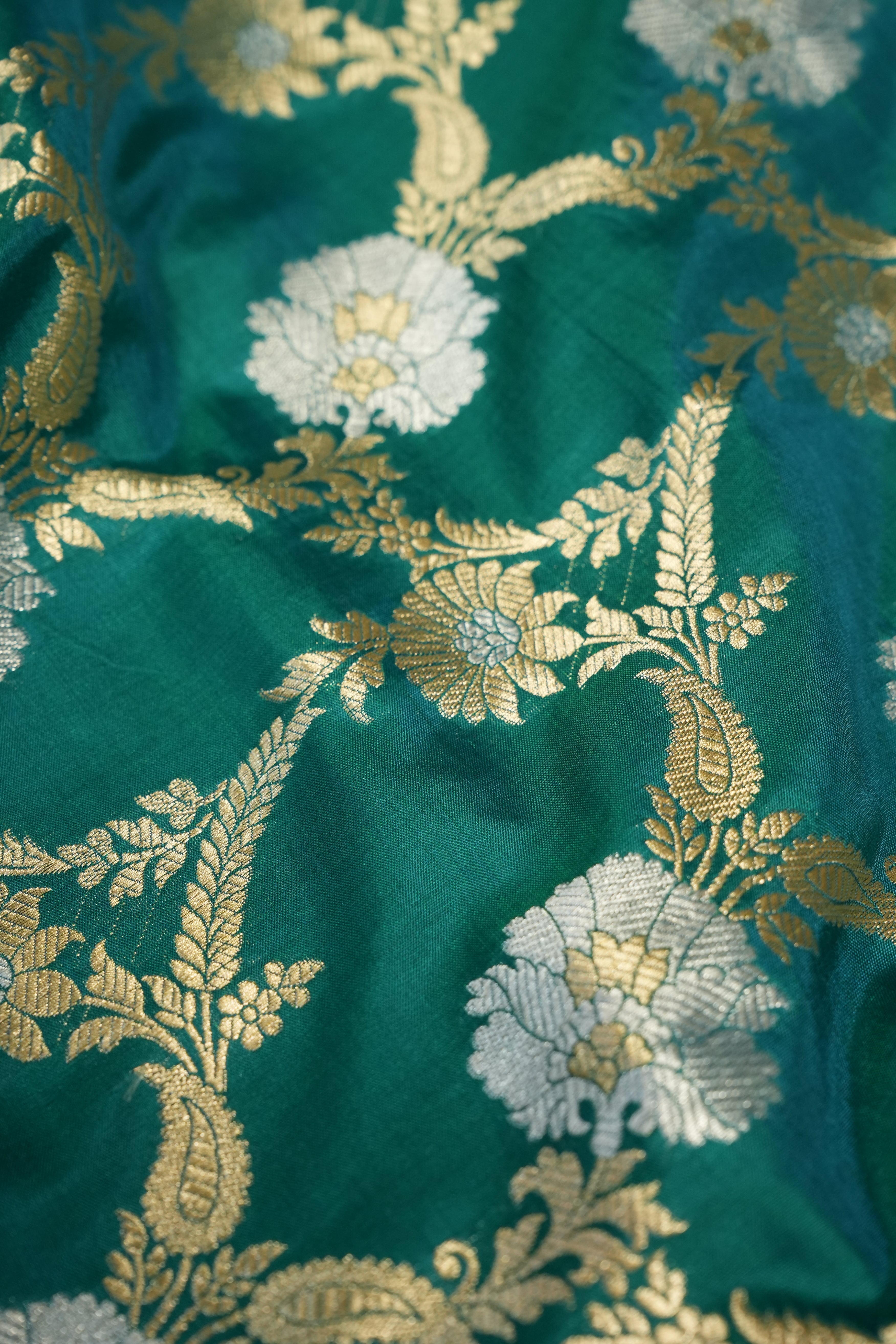 Vanasri Banarasi Silk Saree - Saavari - SSVBSS03