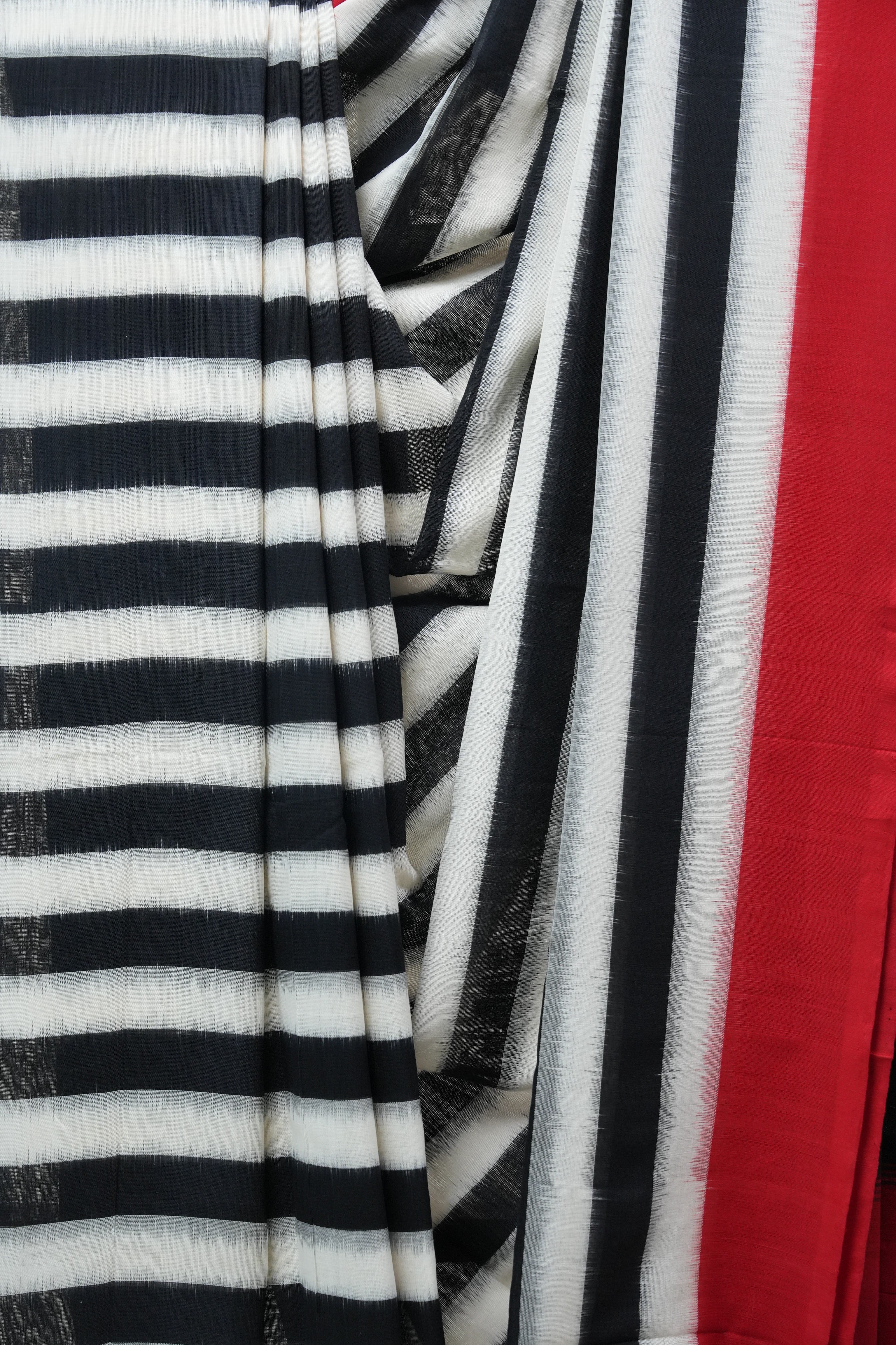 Black-White Pochampalli Cotton Ikat Saree - SRBWPCIS456