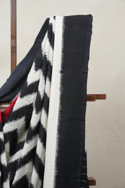 White-Black Pochampalli Cotton Ikat Saree - SRWBPCIS461