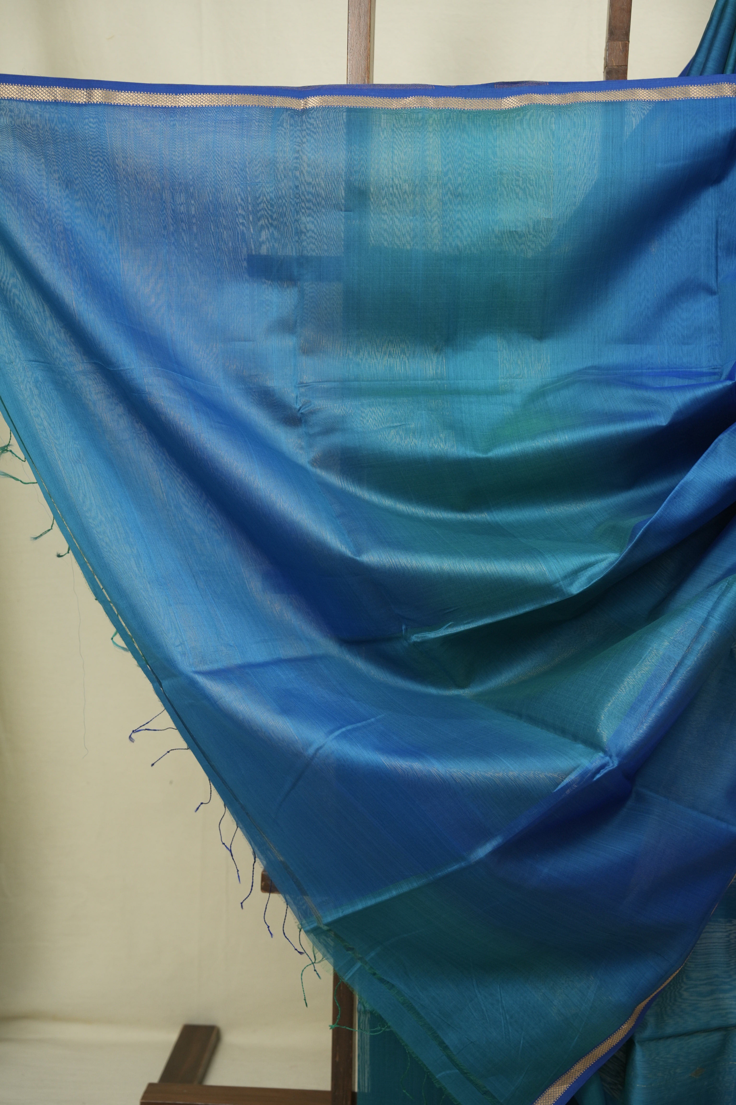 Dual Tone Blue Maheshwari Saree - SRDTBMS1303