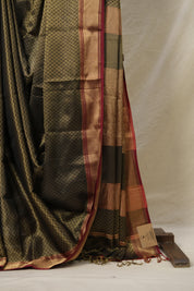 Dual Tone Black Maheshwari Tissue Saree - SRDTBMTS692