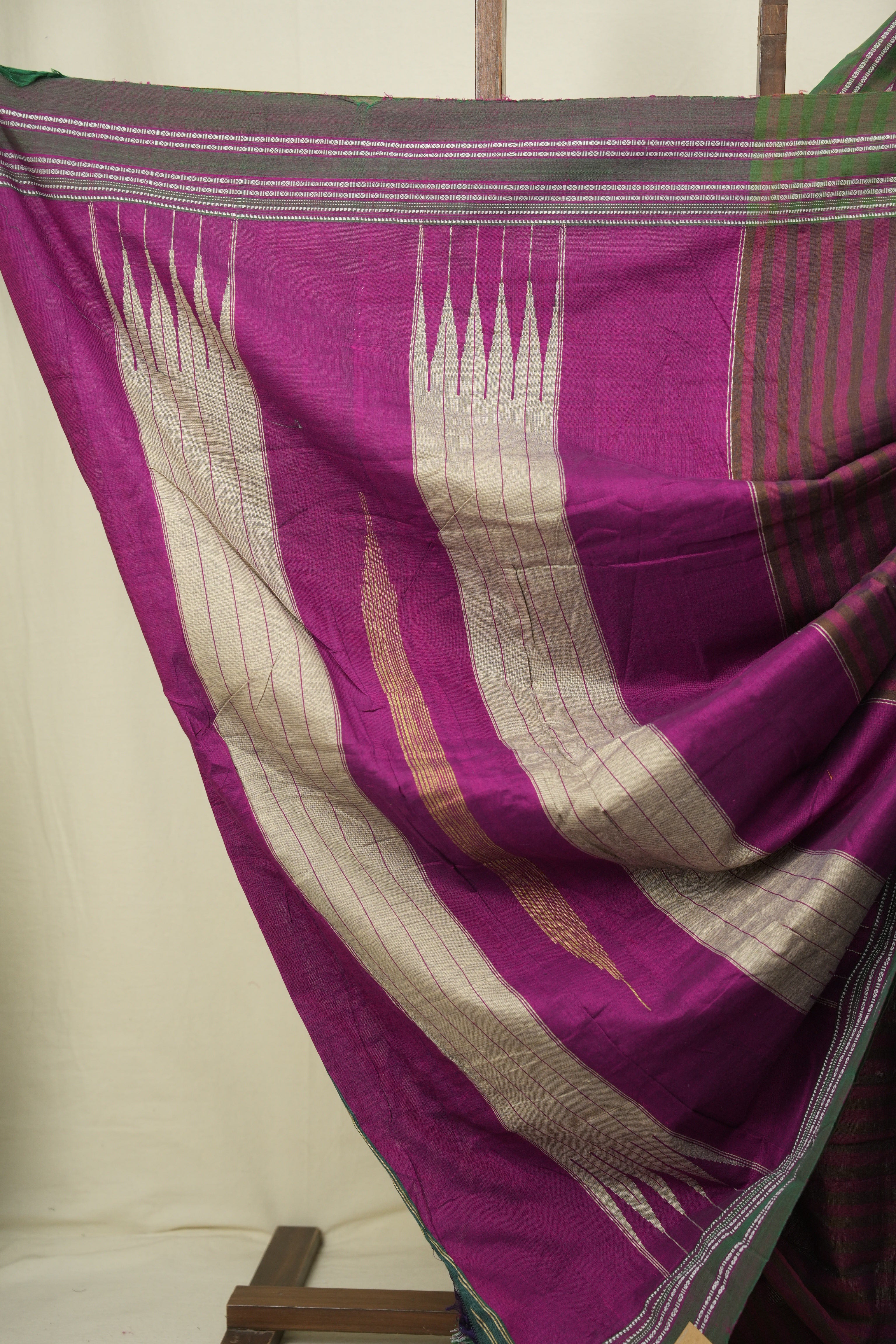 Magenta Cotton IIkal Saree - SRMCIS1077