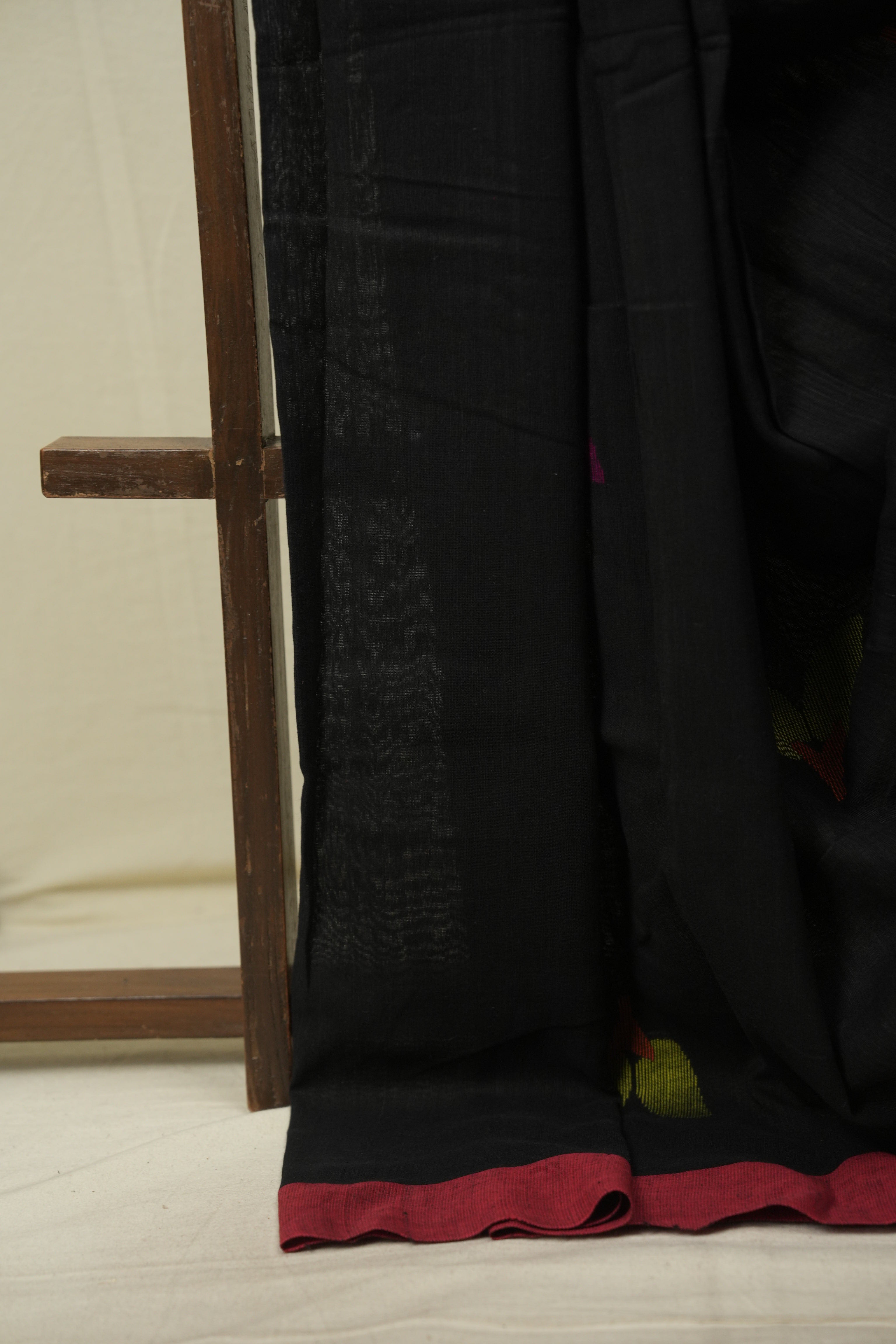 Black Bengal Cotton Jamdani Saree - SRBBCJS261