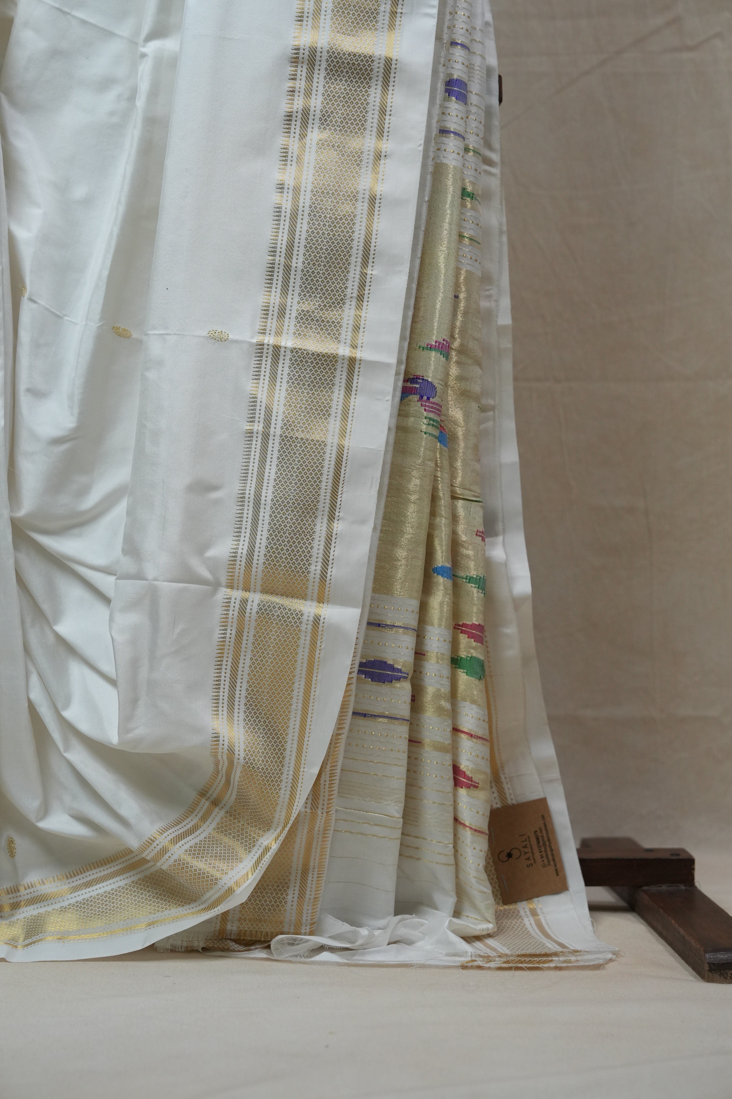 White Silk Paithani Saree (DEFECT) - SRWSPS61-PI