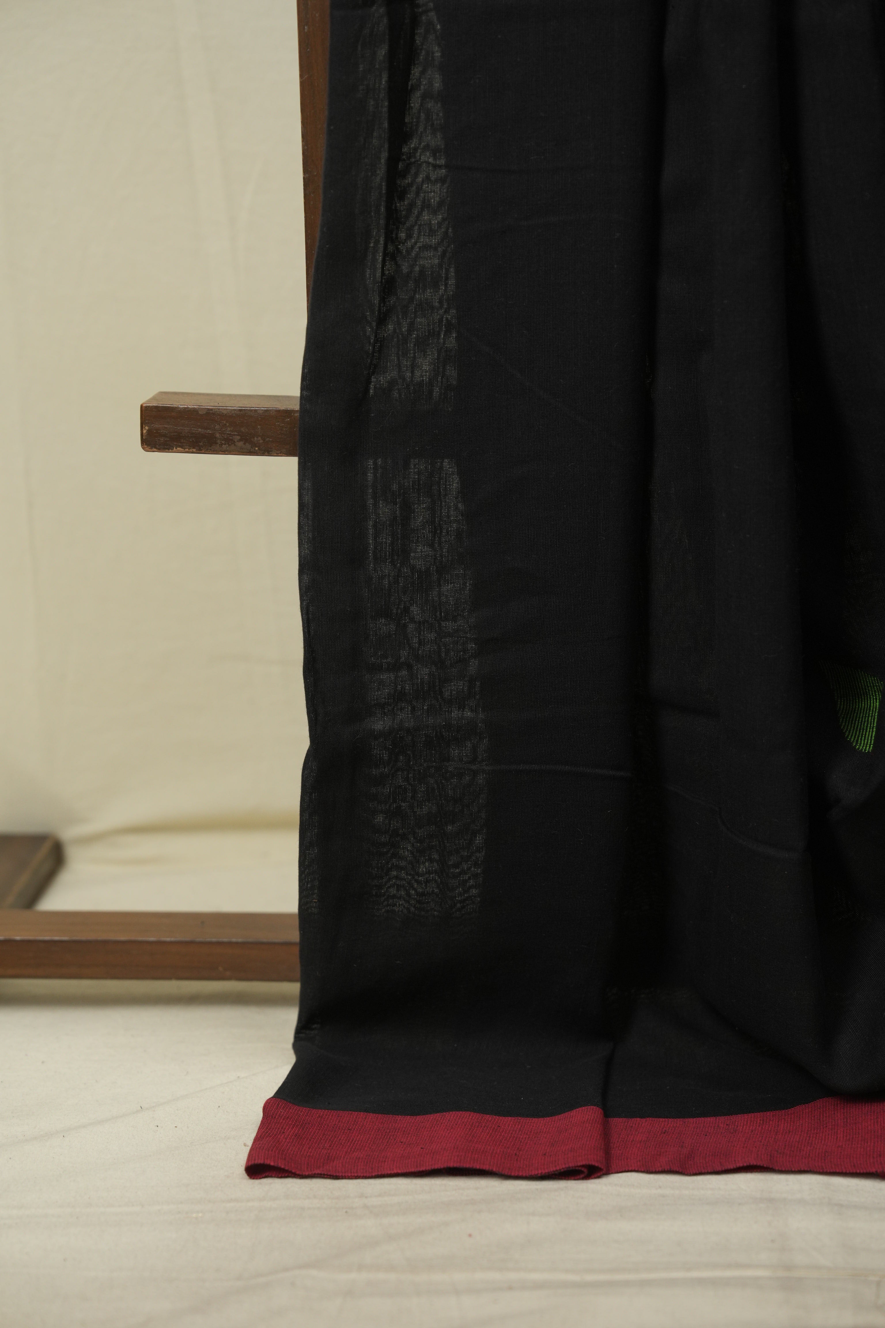 Black Bengal Cotton Jamdani Saree - SRBBCJS259