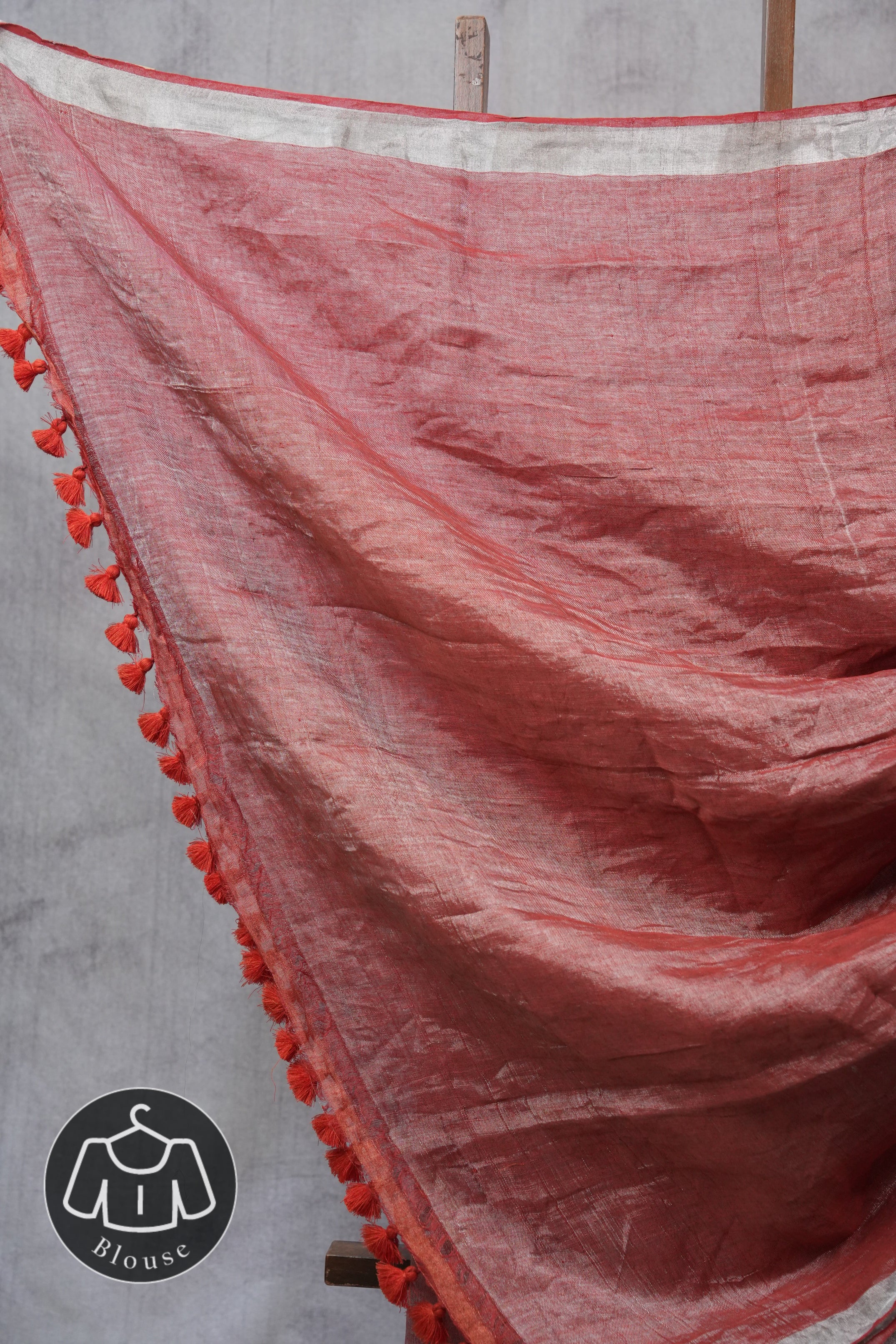 Red Tissue Metallic Linen Saree - SRRTMLS15