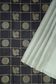 Nishvila Kanjeevaram Silk Saree - Saavari - SSNKSS16