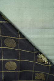 Nishvila Kanjeevaram Silk Saree - Saavari - SSNKSS16