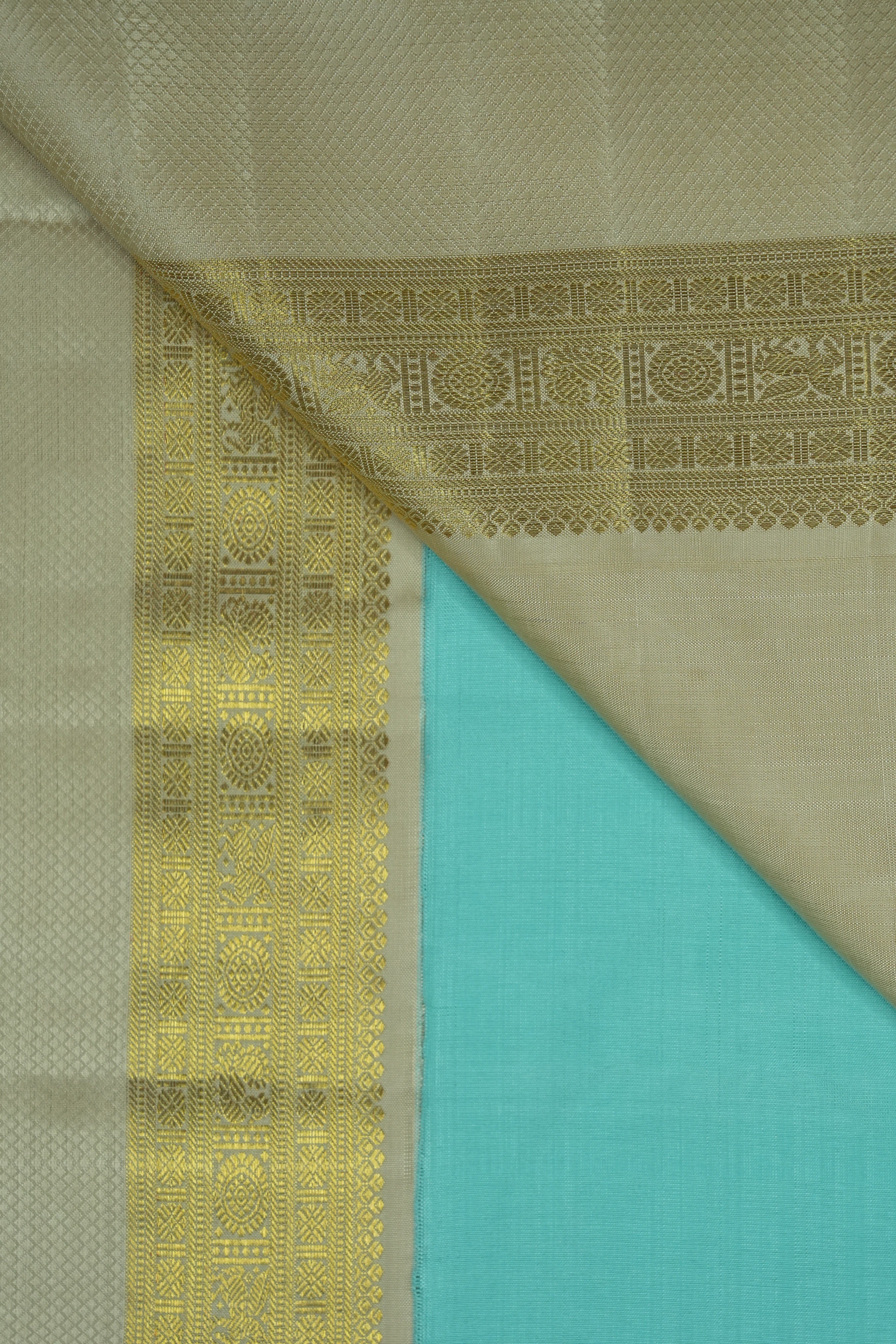 Ambika Kanjeevaram Silk Saree - Saavari - SSAKSS07