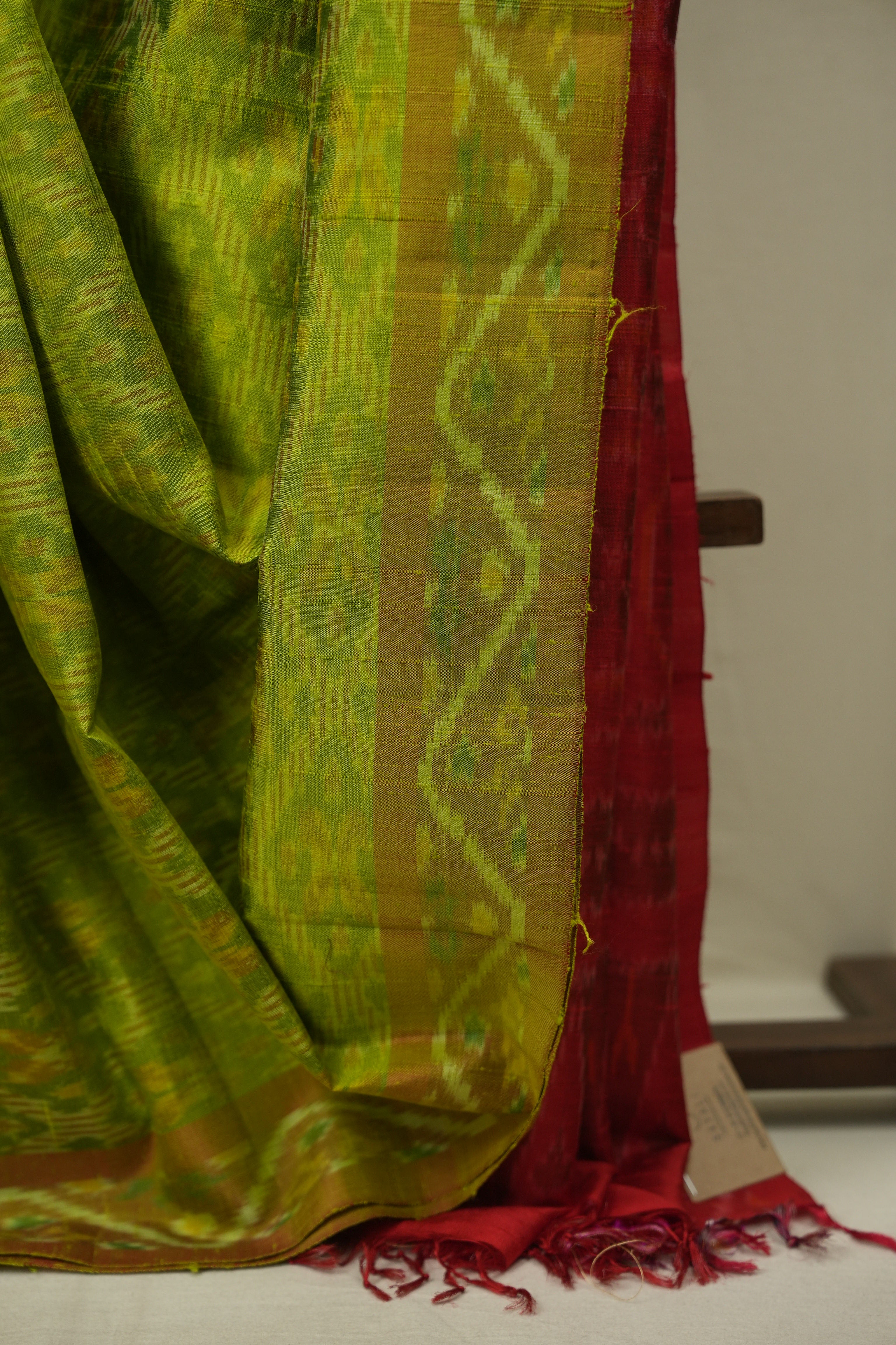 Parrot Green Raw Silk Ikat Saree - SRPGRSIS1087