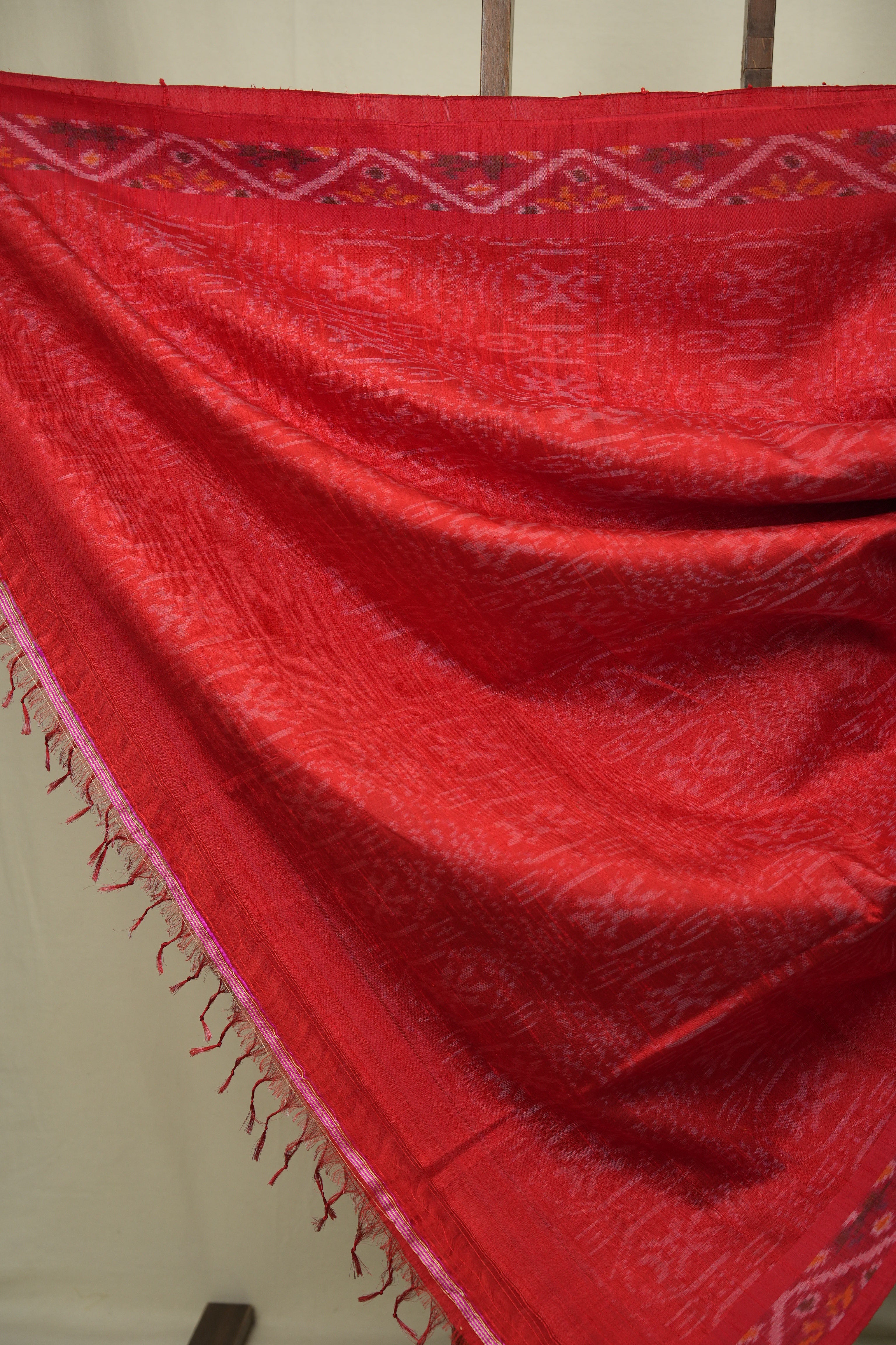 Parrot Green Raw Silk Ikat Saree - SRPGRSIS1087