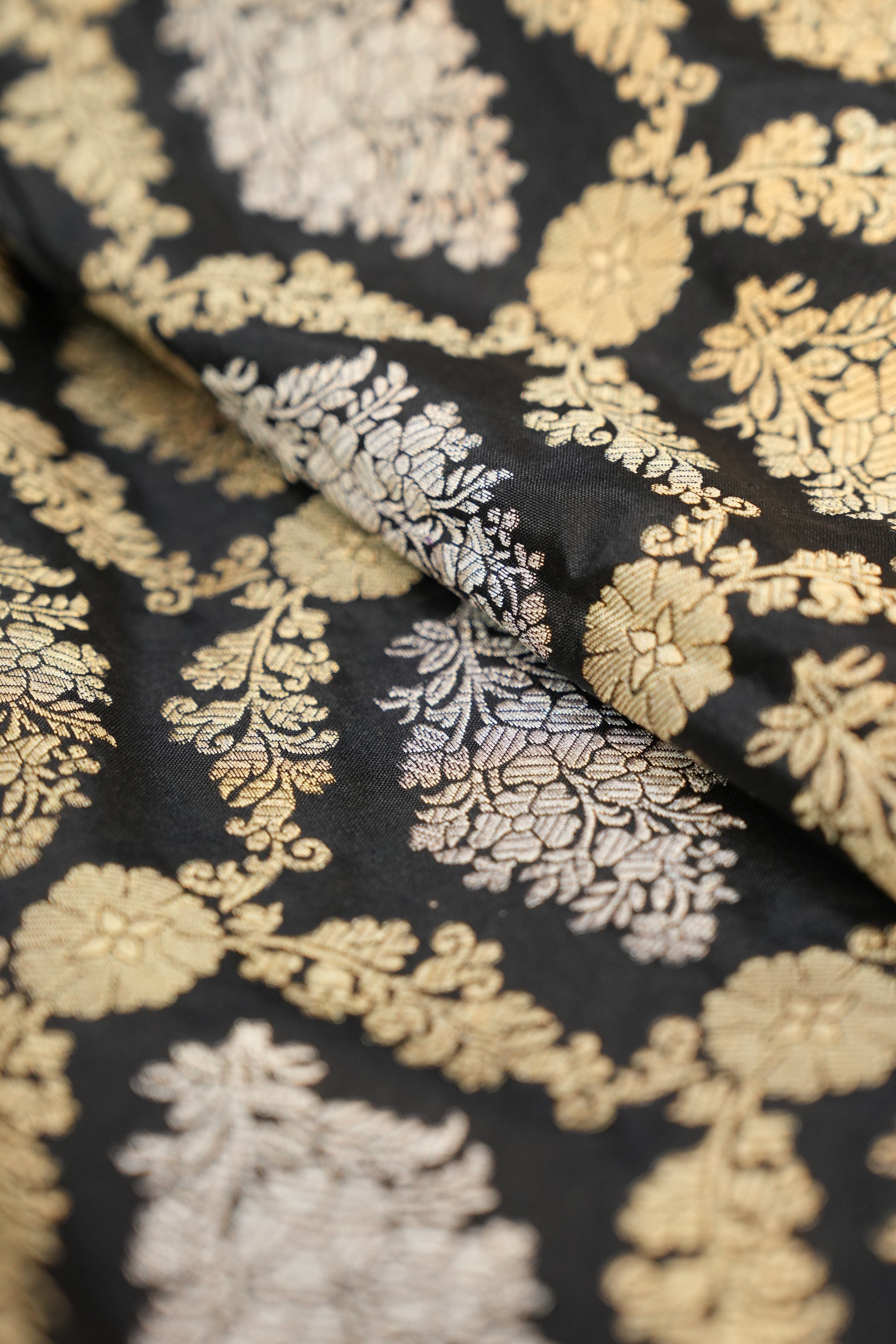 Tamrarekha Banarasi Silk Saree - Saavari - SSTBSS14