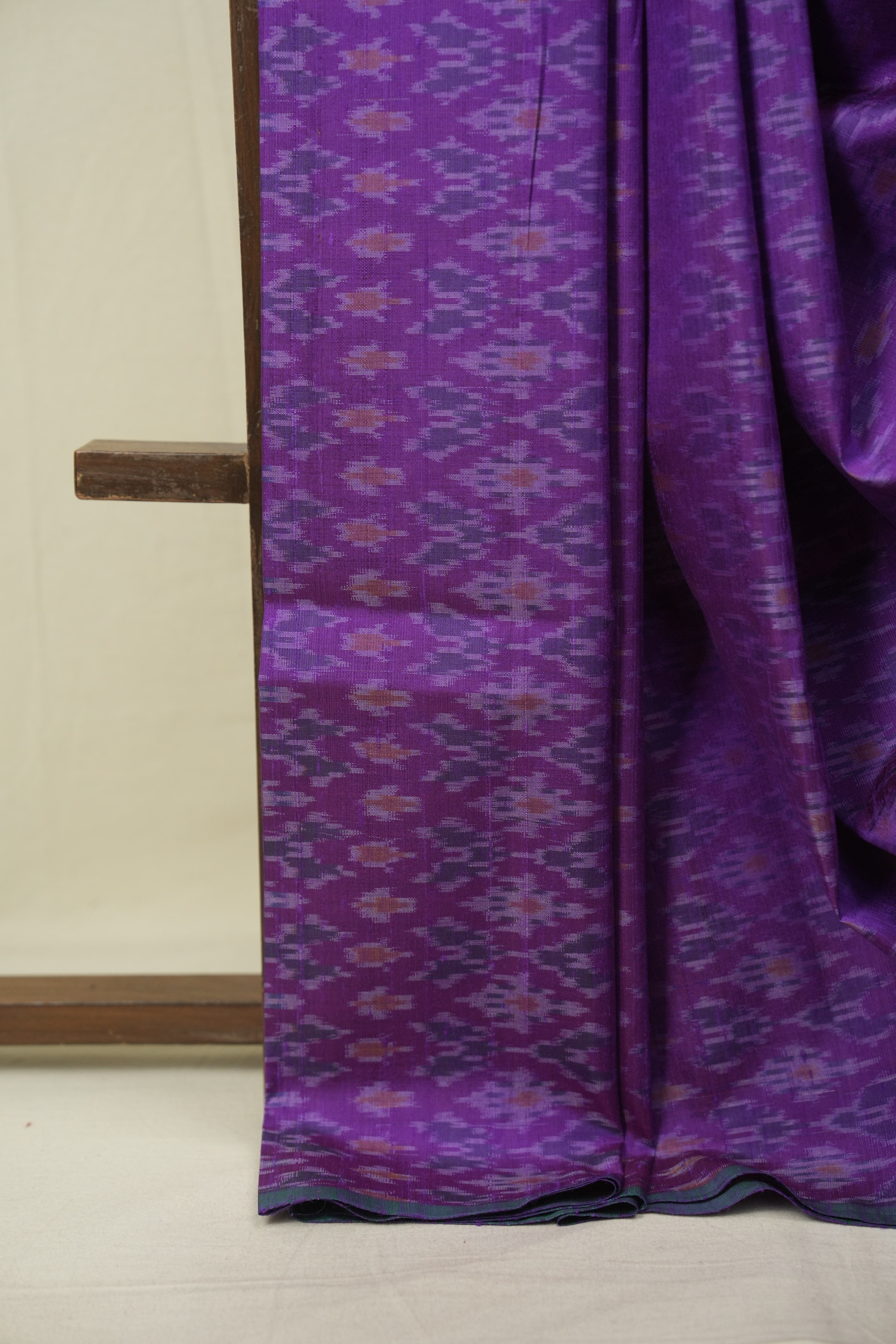 Purple Raw Silk Ikat Saree - SRPRSIS1095