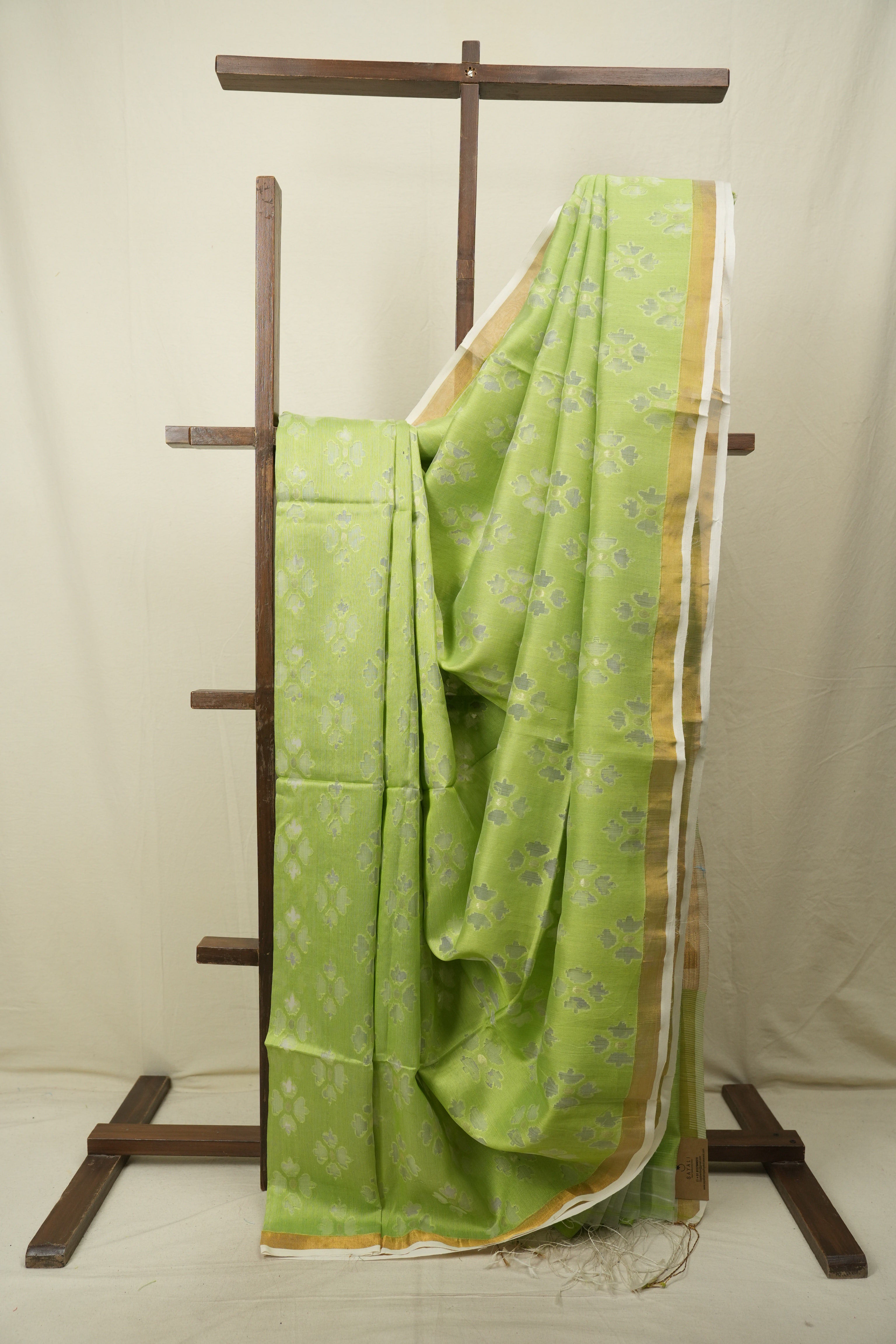 Parrot Green Bengal Cotton Silk Jamdani Saree - SRPGBCSJS04