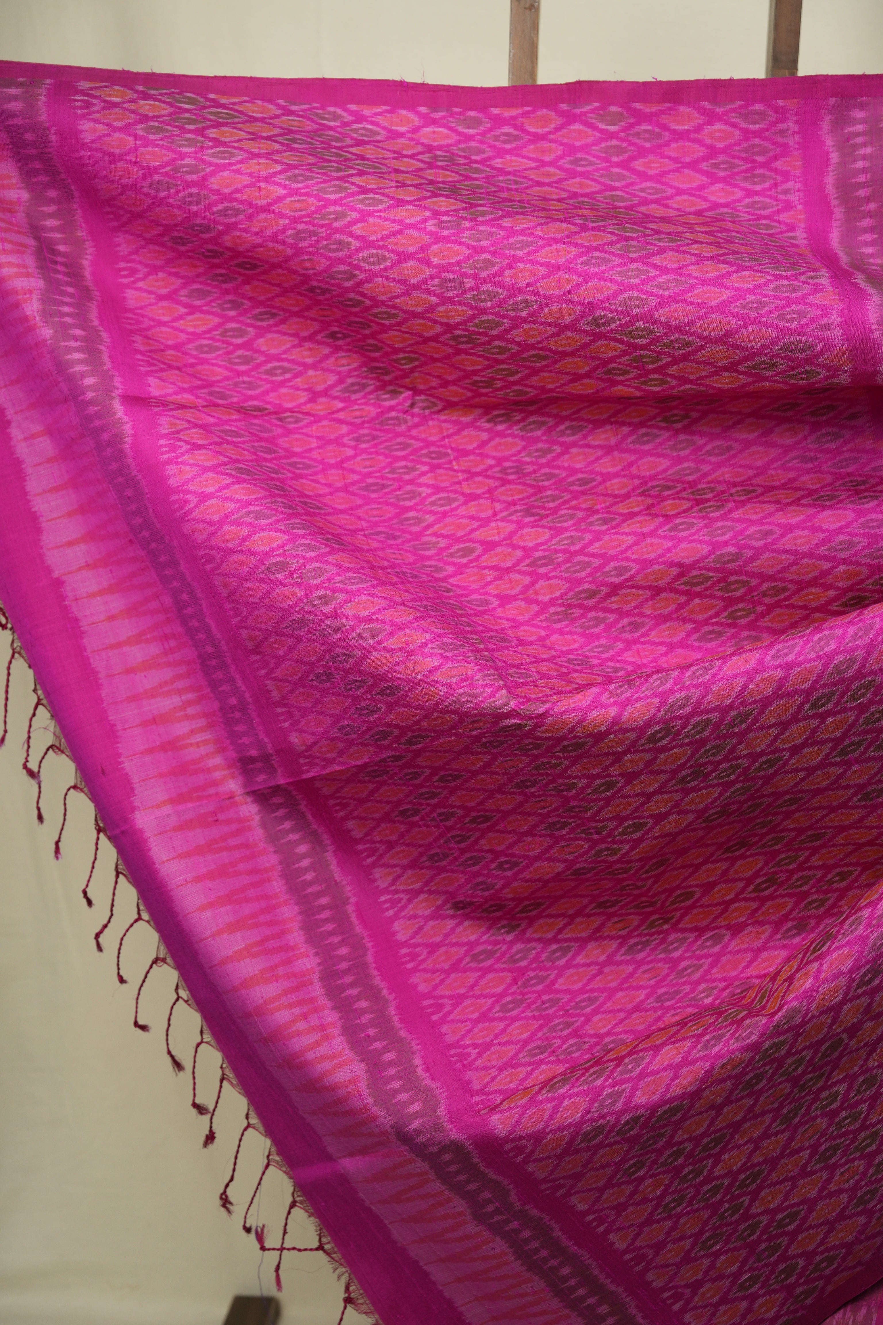 Red Raw Silk Ikat Saree - SRRRSIS1094