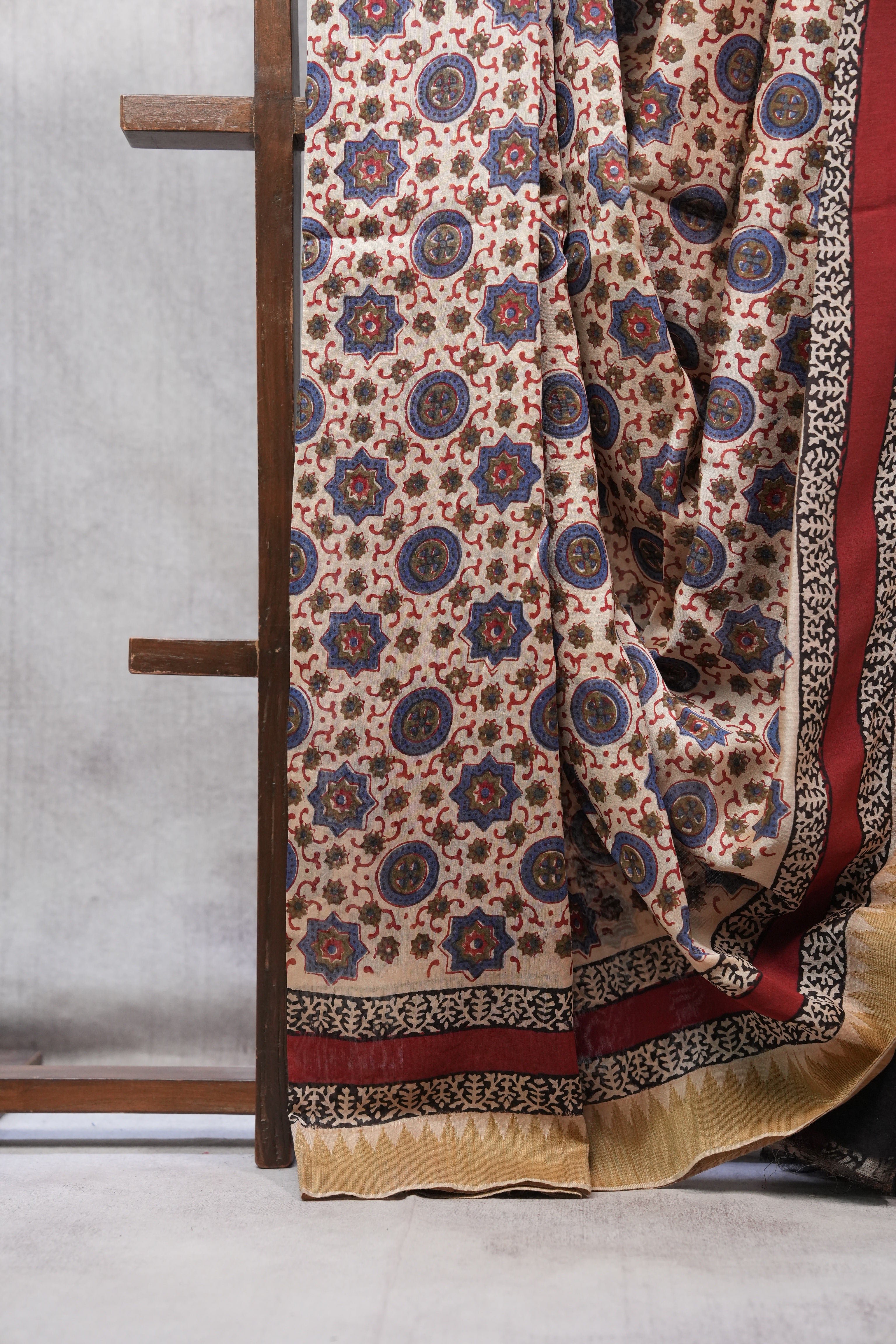 Cream HBP Chanderi Cotton Silk Saree With Ghicha Border - SRCCSS147-PI