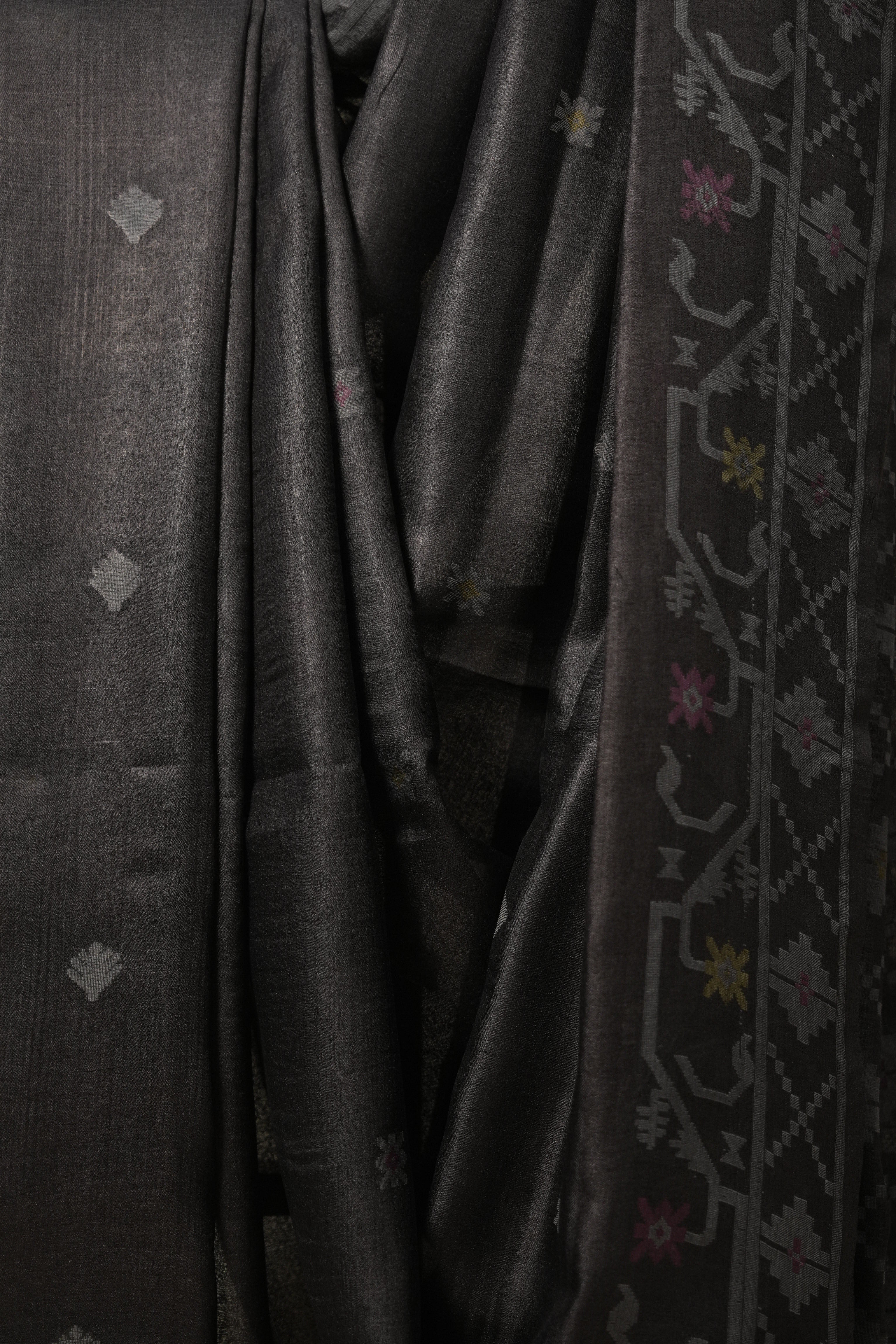 Black Jamdani Tussar Silk Saree - SRBJTSS0013