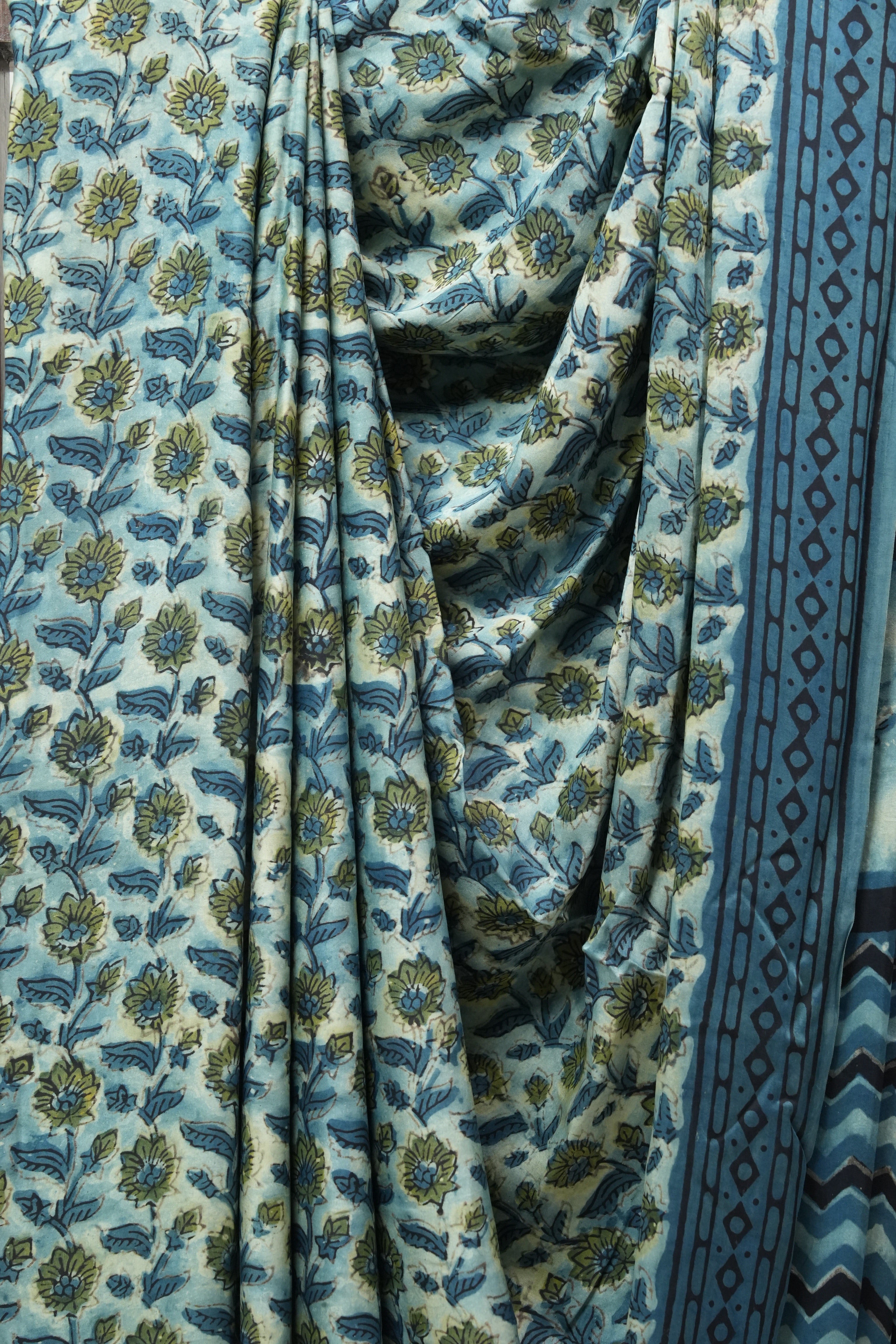 Cream HBP Modal Silk Saree - SRCMSS383