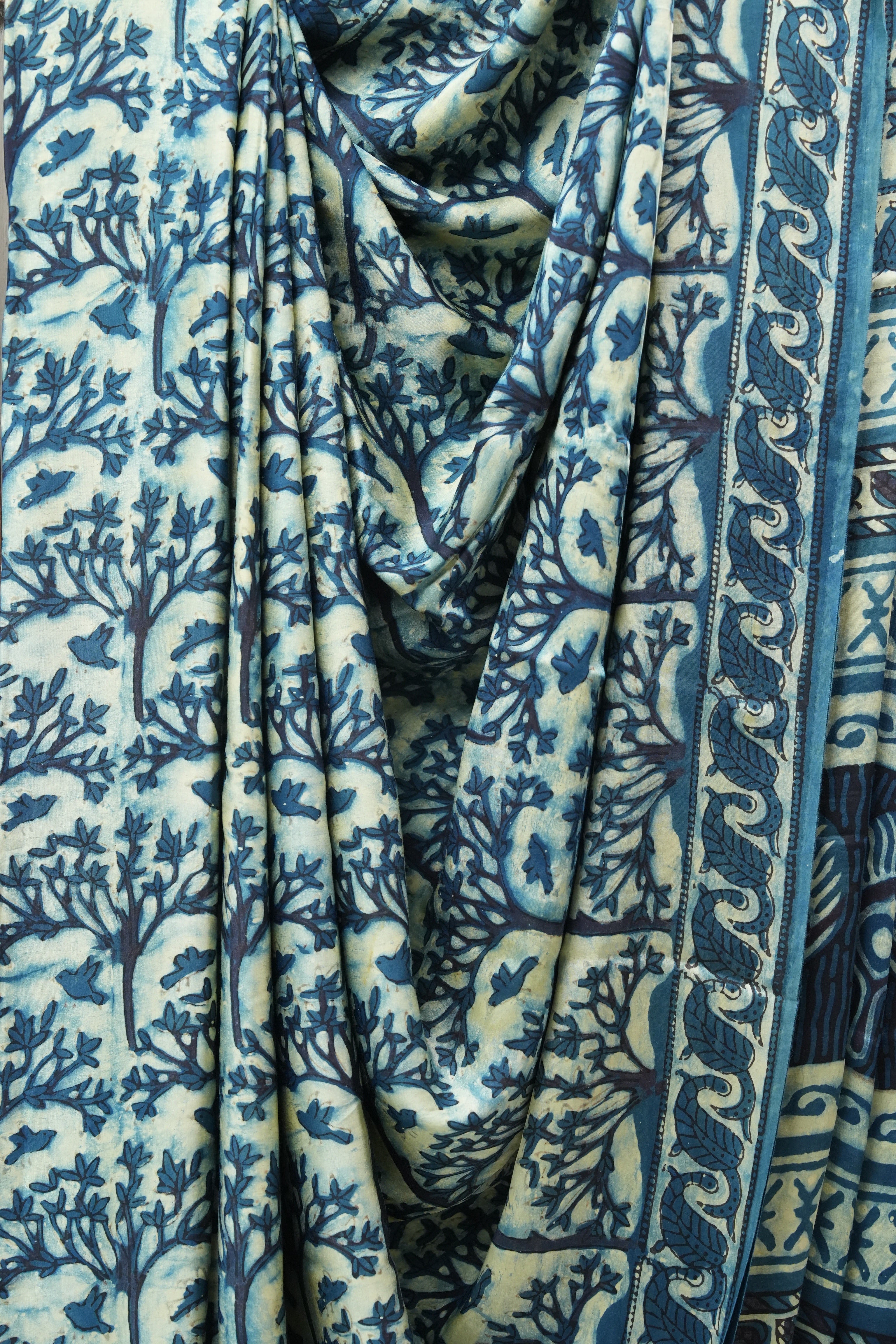 Cream HBP Modal Silk Saree - SRCMSS419