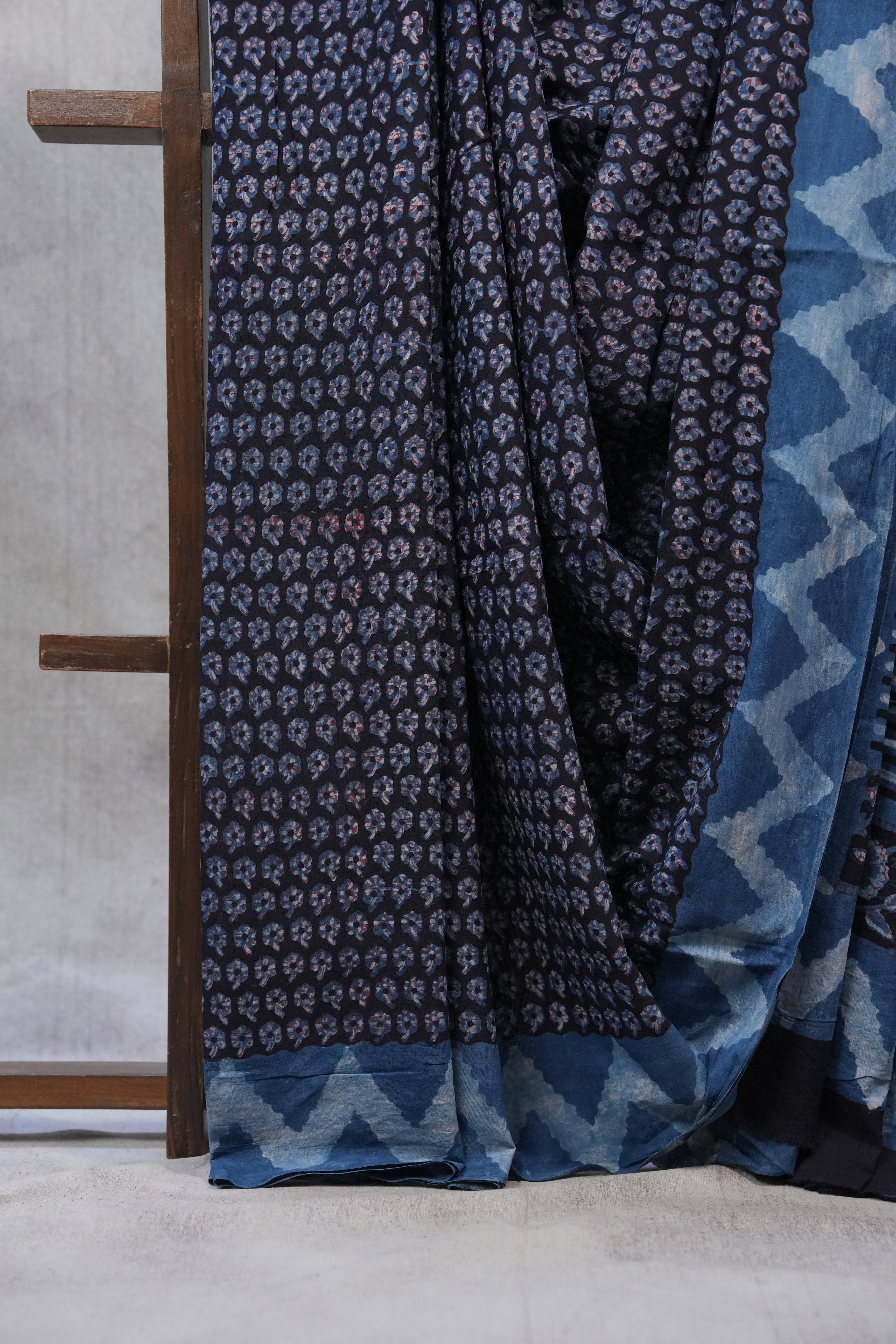 Black HBP Cotton Saree - SRBCS2424