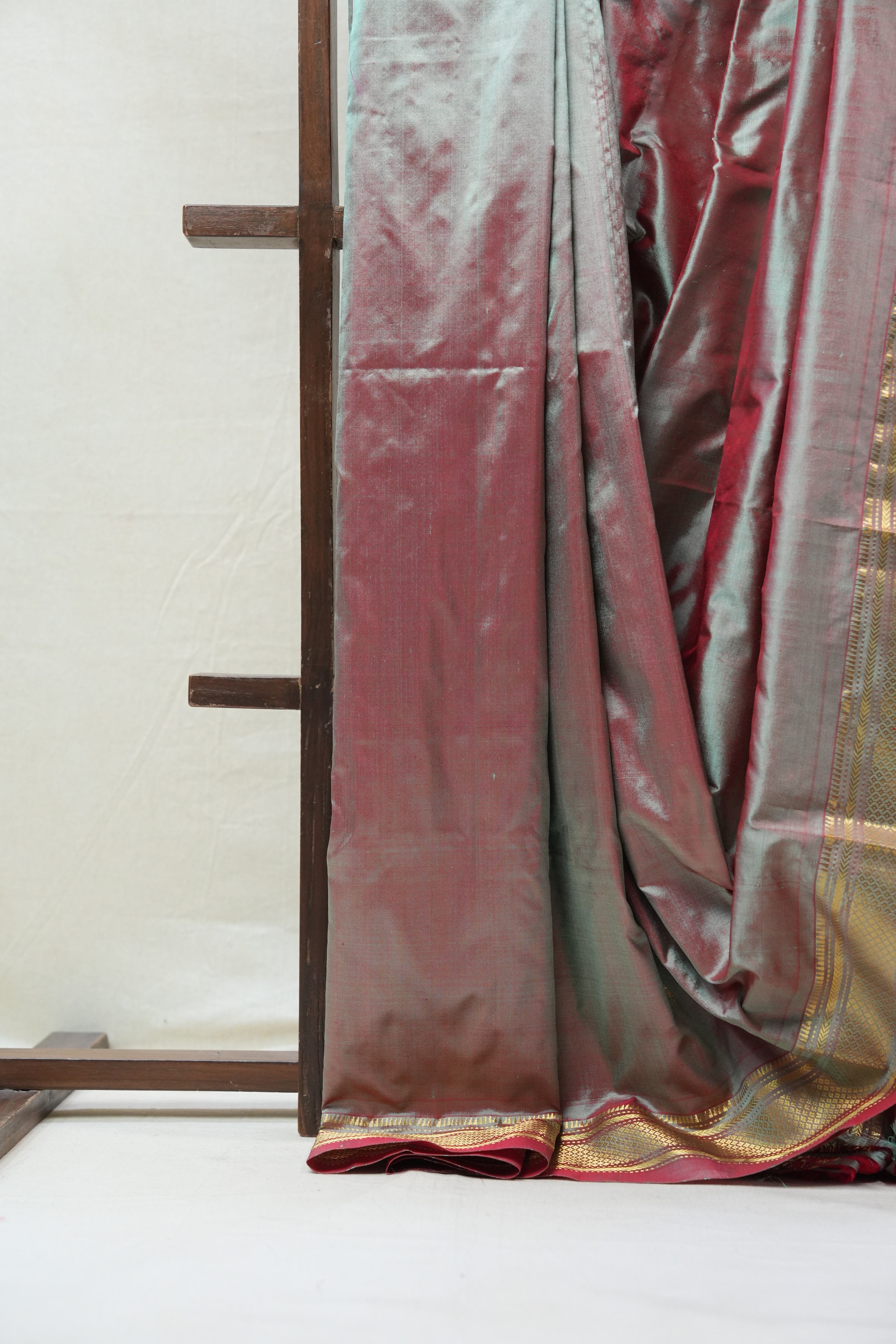 Two Tone Green Silk Paithani Saree - SRTTGSPS643