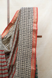 Cream-Black HBP Cotton Silk Saree With Maheshwari Border - SRCBCSS1209
