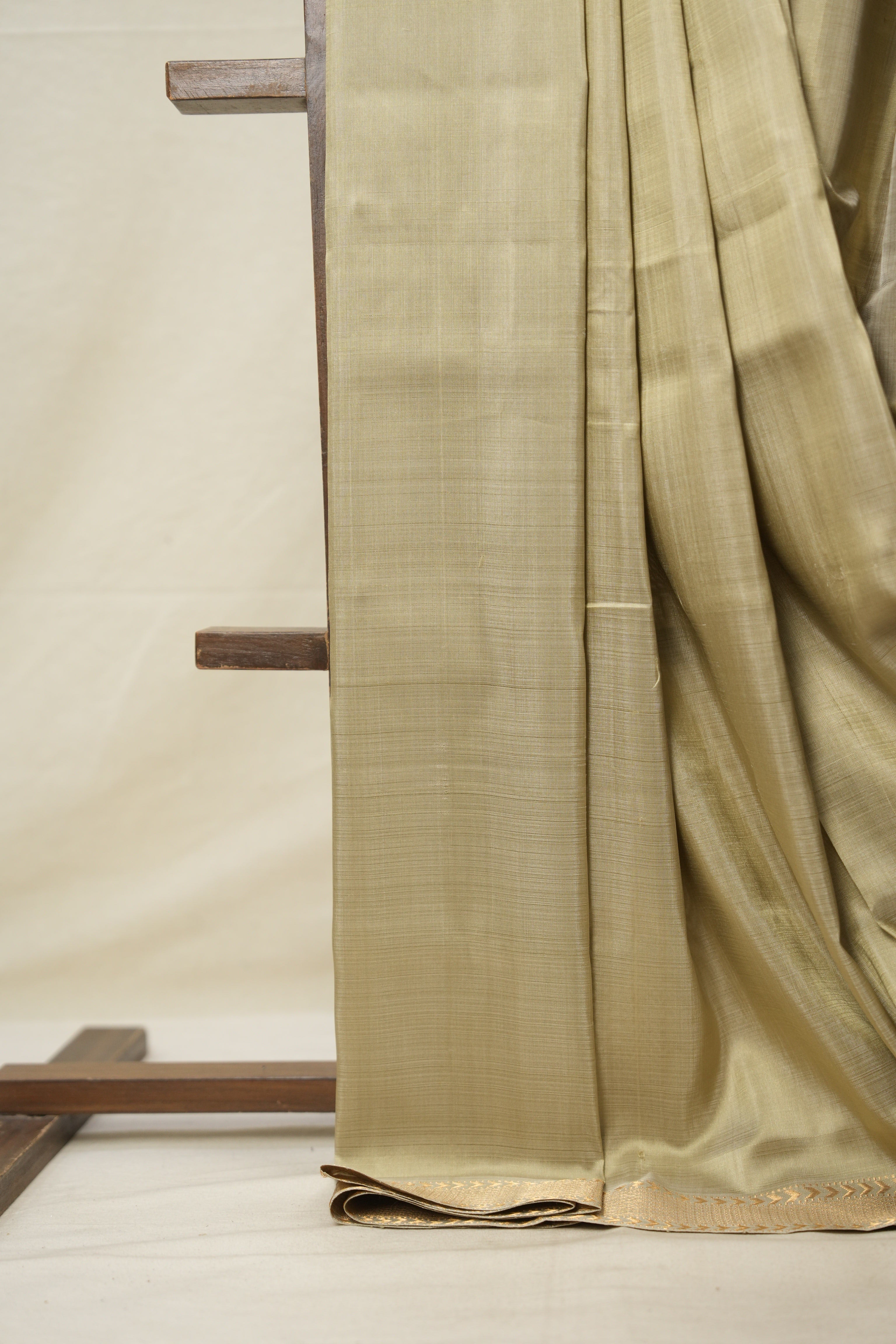Sandal Beige Mangalgiri Silk Saree - SRSBMSS006