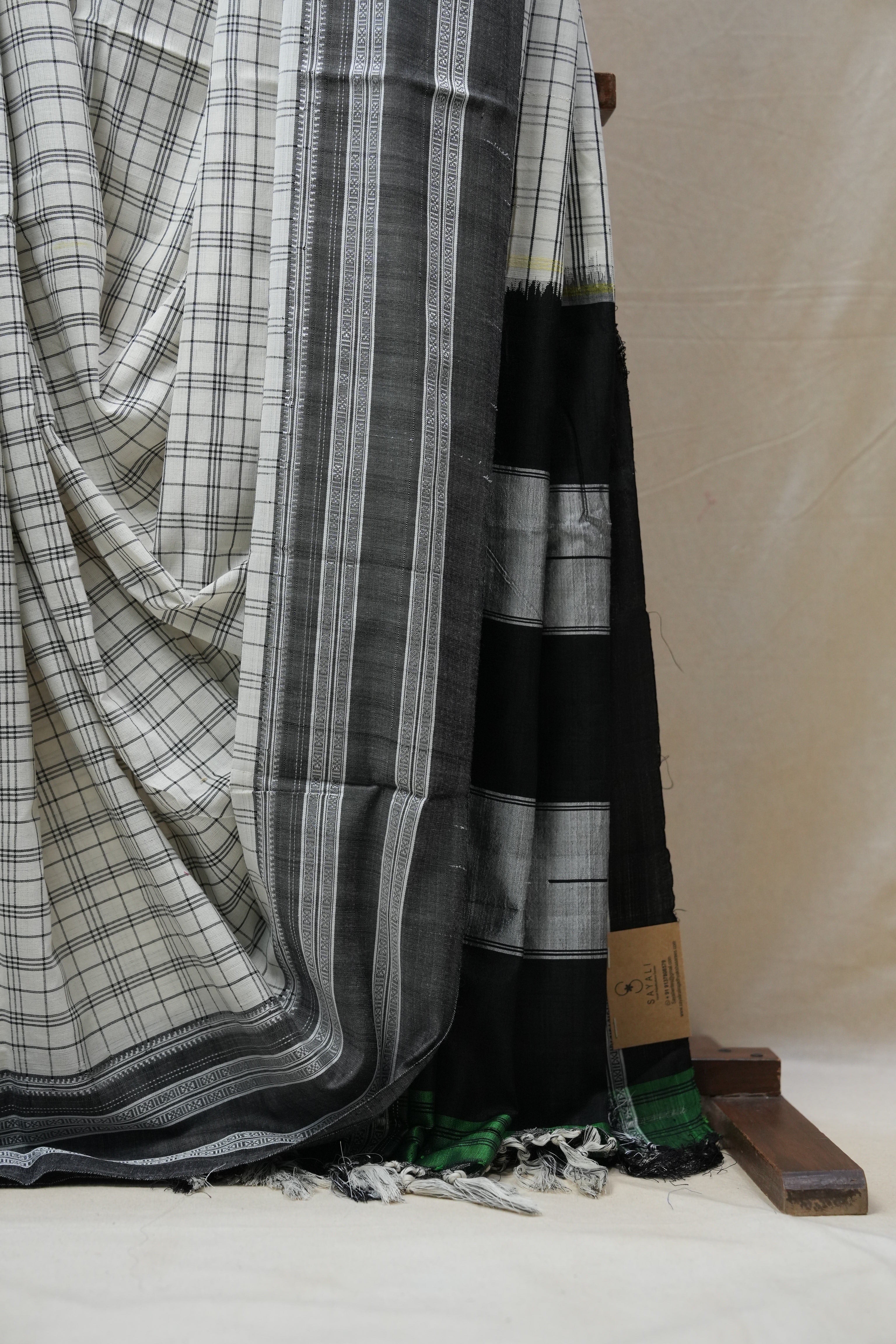 White Cotton Ilkal Saree  - SRWCIS589