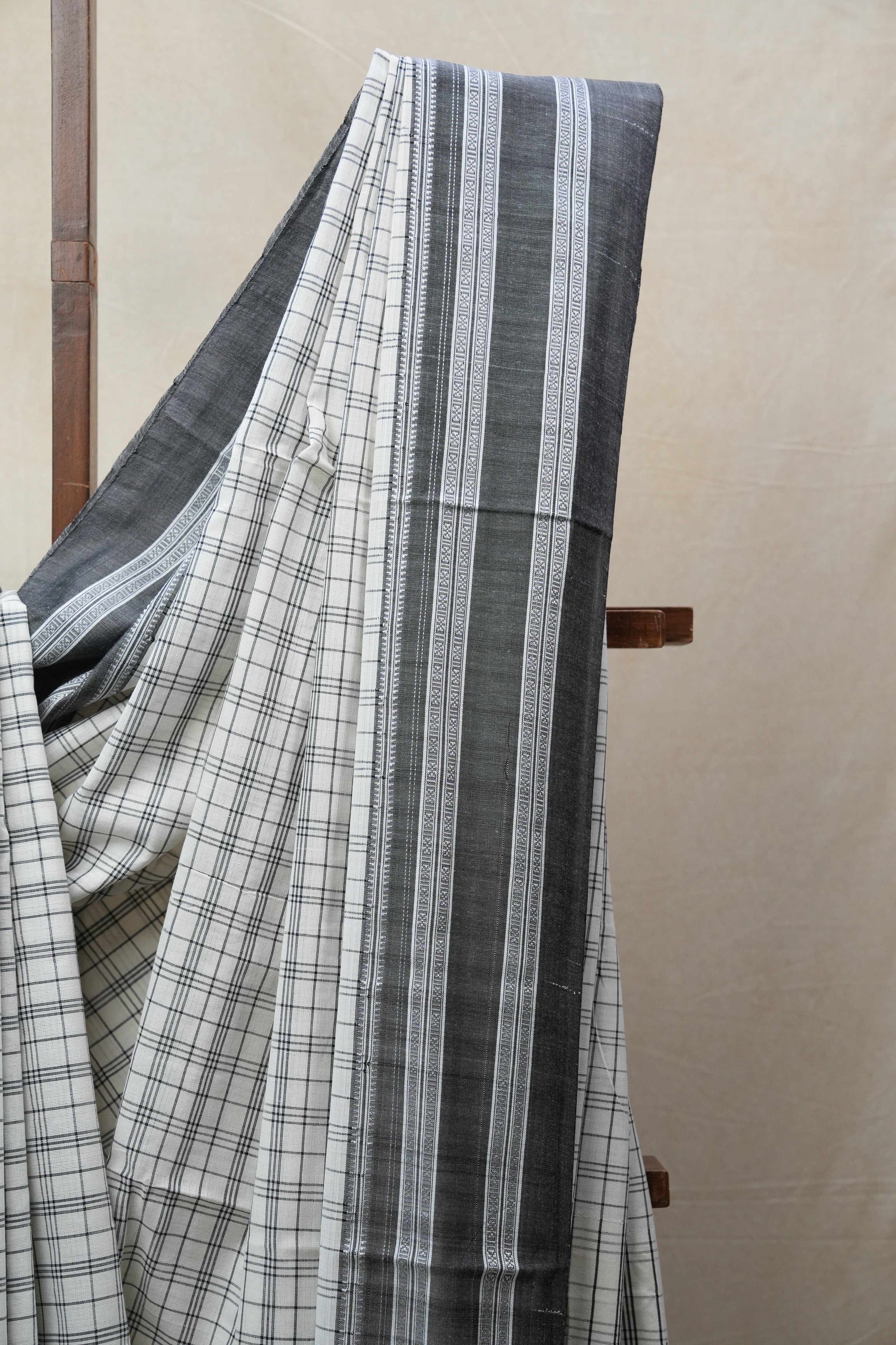 White Cotton Ilkal Saree  - SRWCIS589