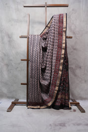 Grey HBP Chanderi Cotton Silk Saree With Maheshwari Border - SRGCS1115