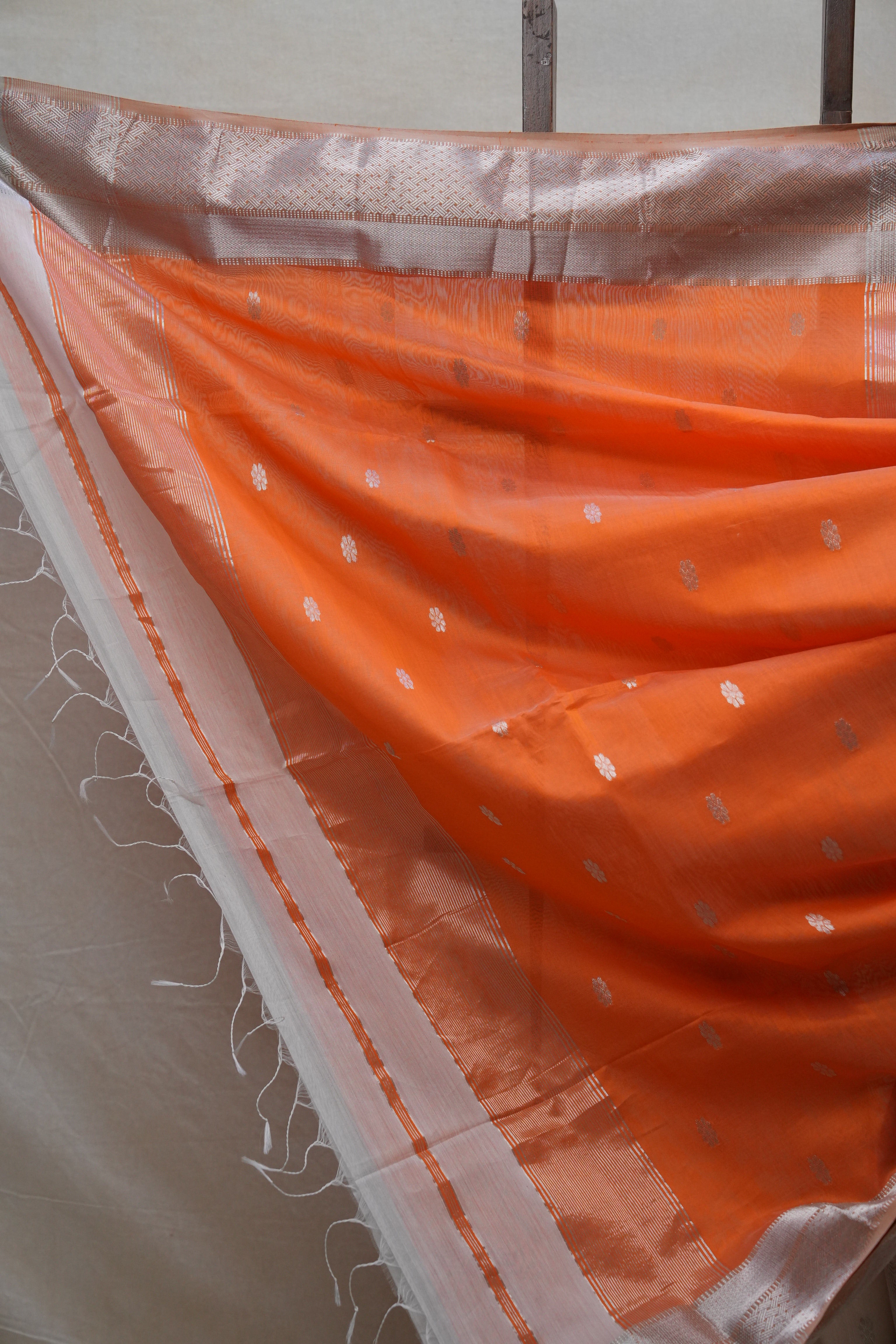 White Maheshwari Saree - SRWMS534