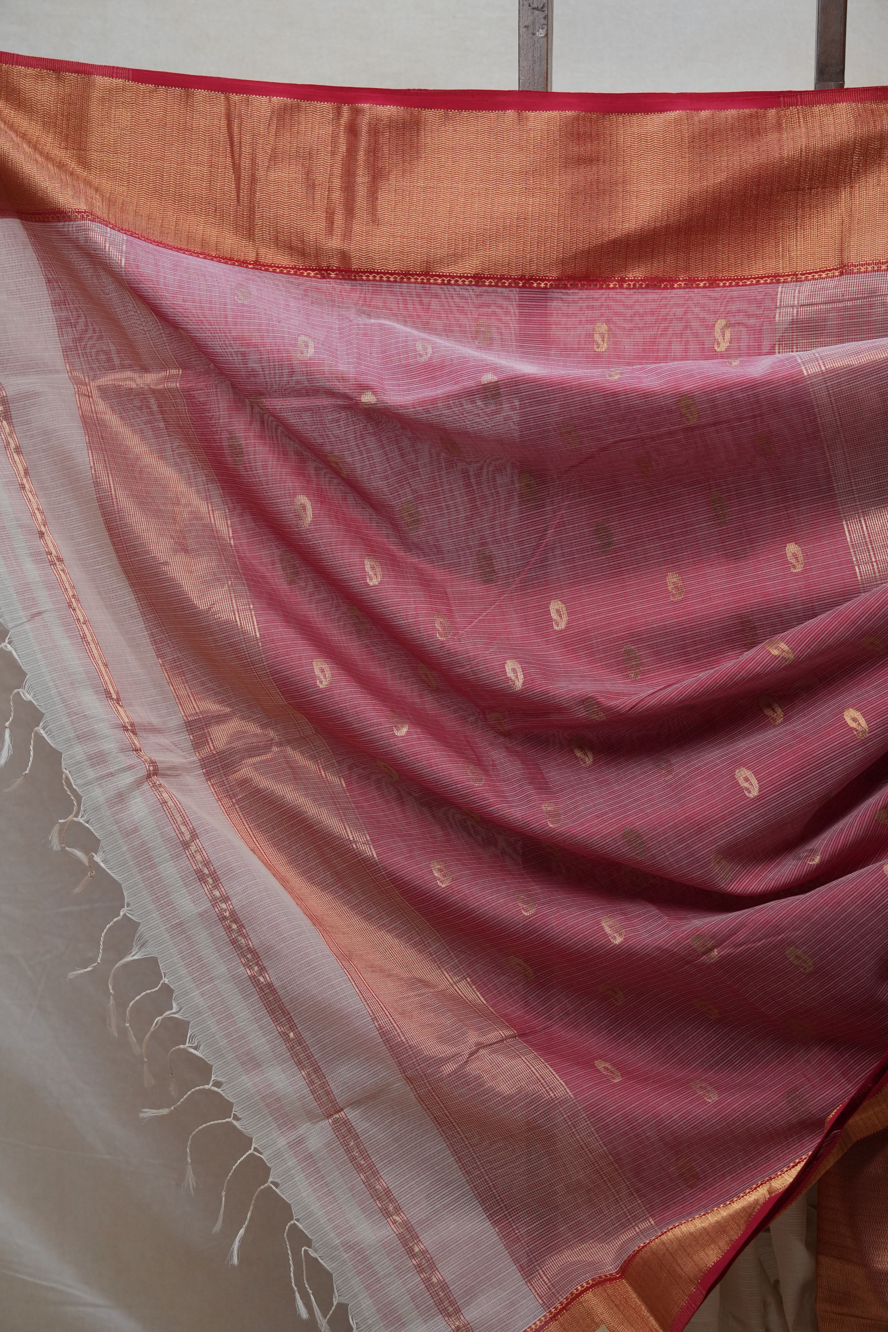 White Maheshwari Organza Silk Saree - SRWMOSS10