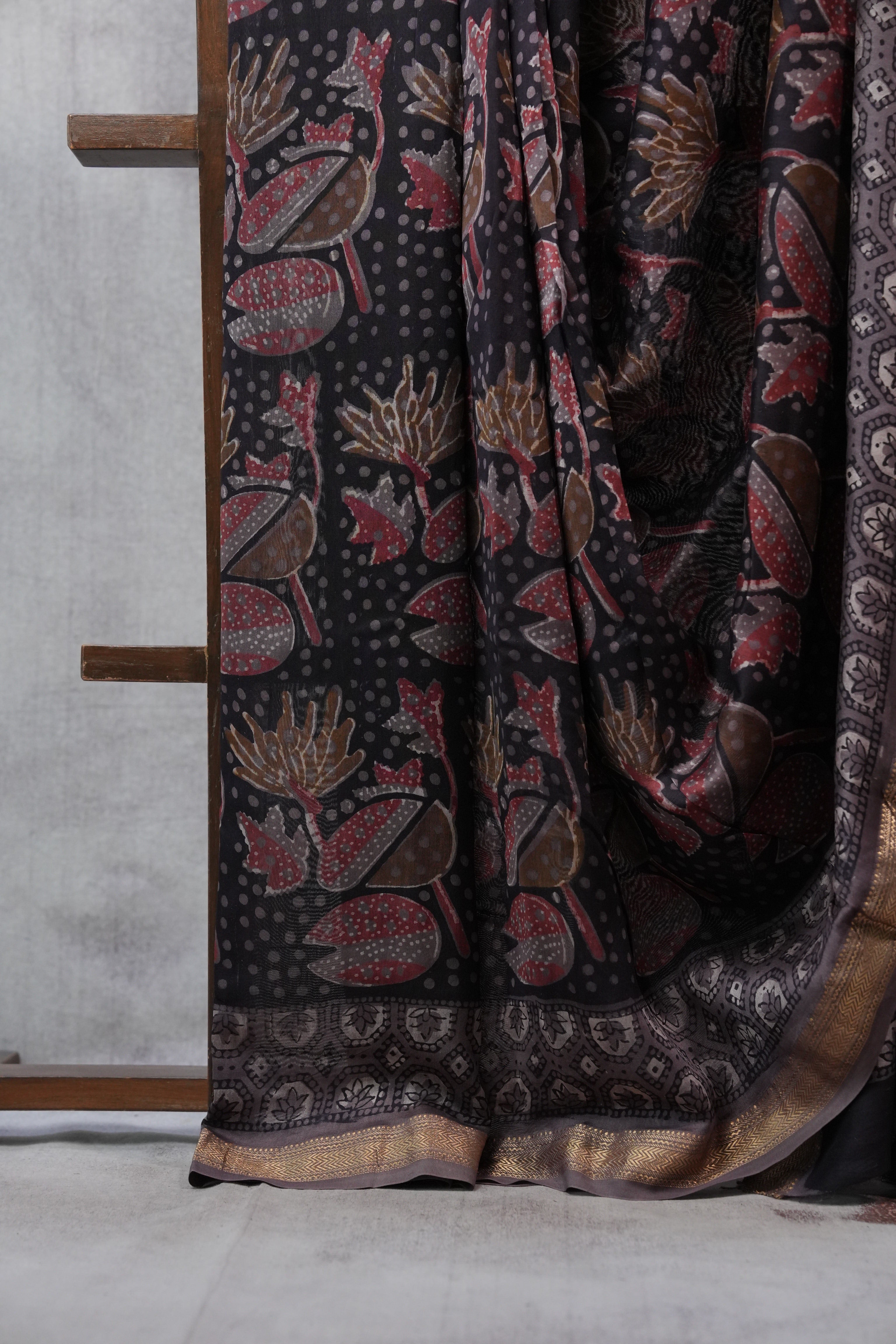 Black HBP Chanderi Cotton Silk Saree With Maheshwari Border - SRBCS1154