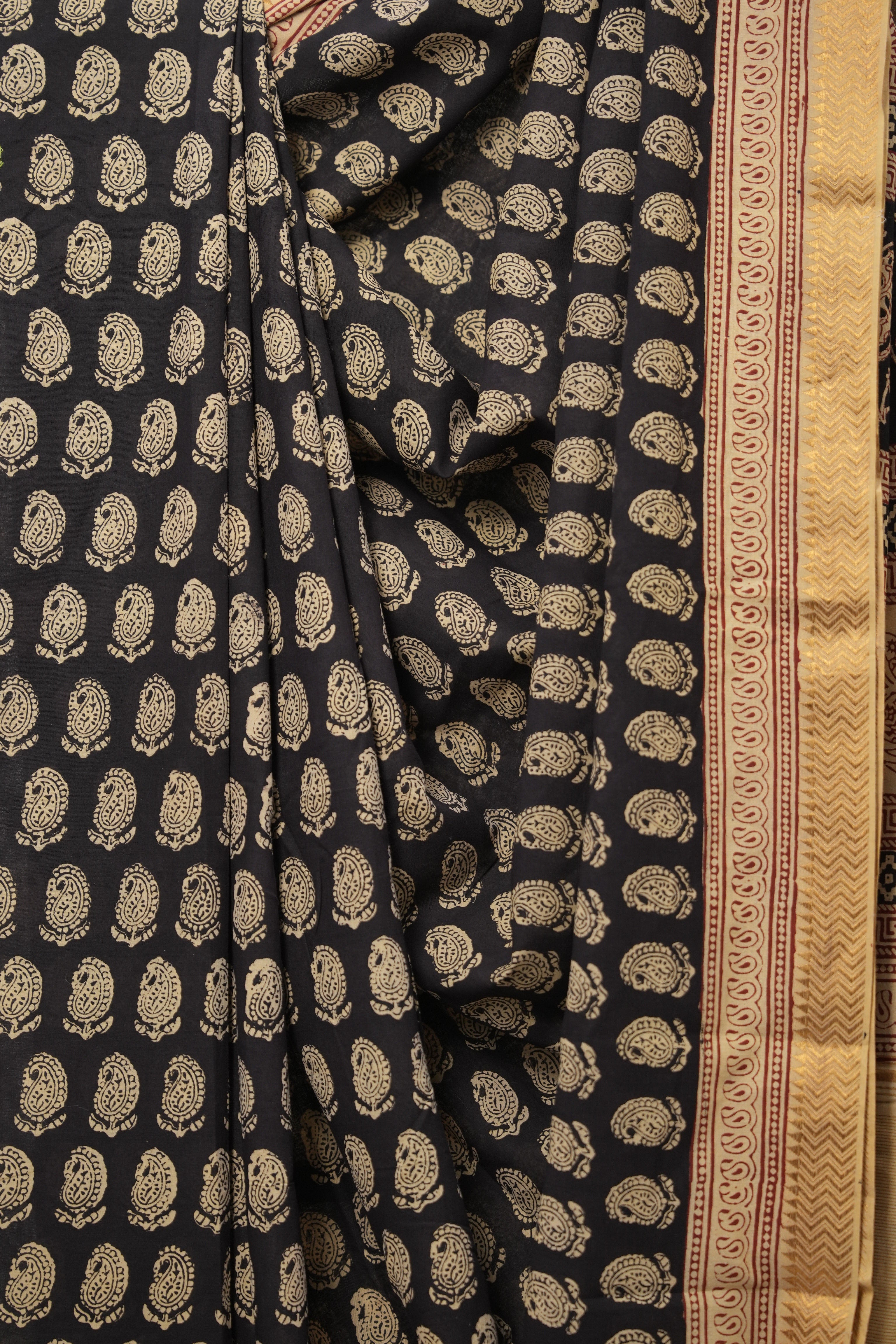 Black Cotton Mangalgiri Saree - SRBCMS28