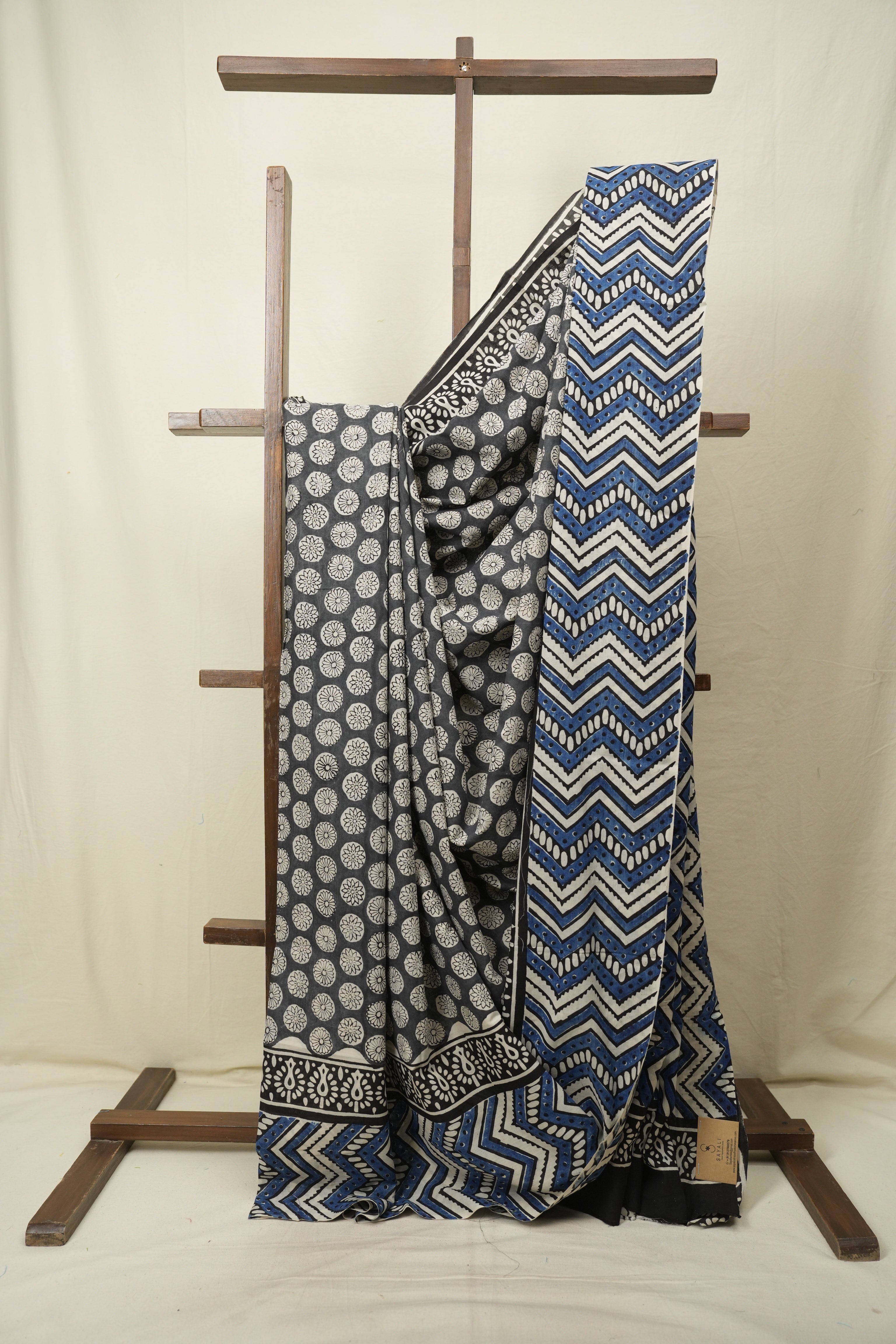 Grey HBP Cotton Saree - SRGCS3573
