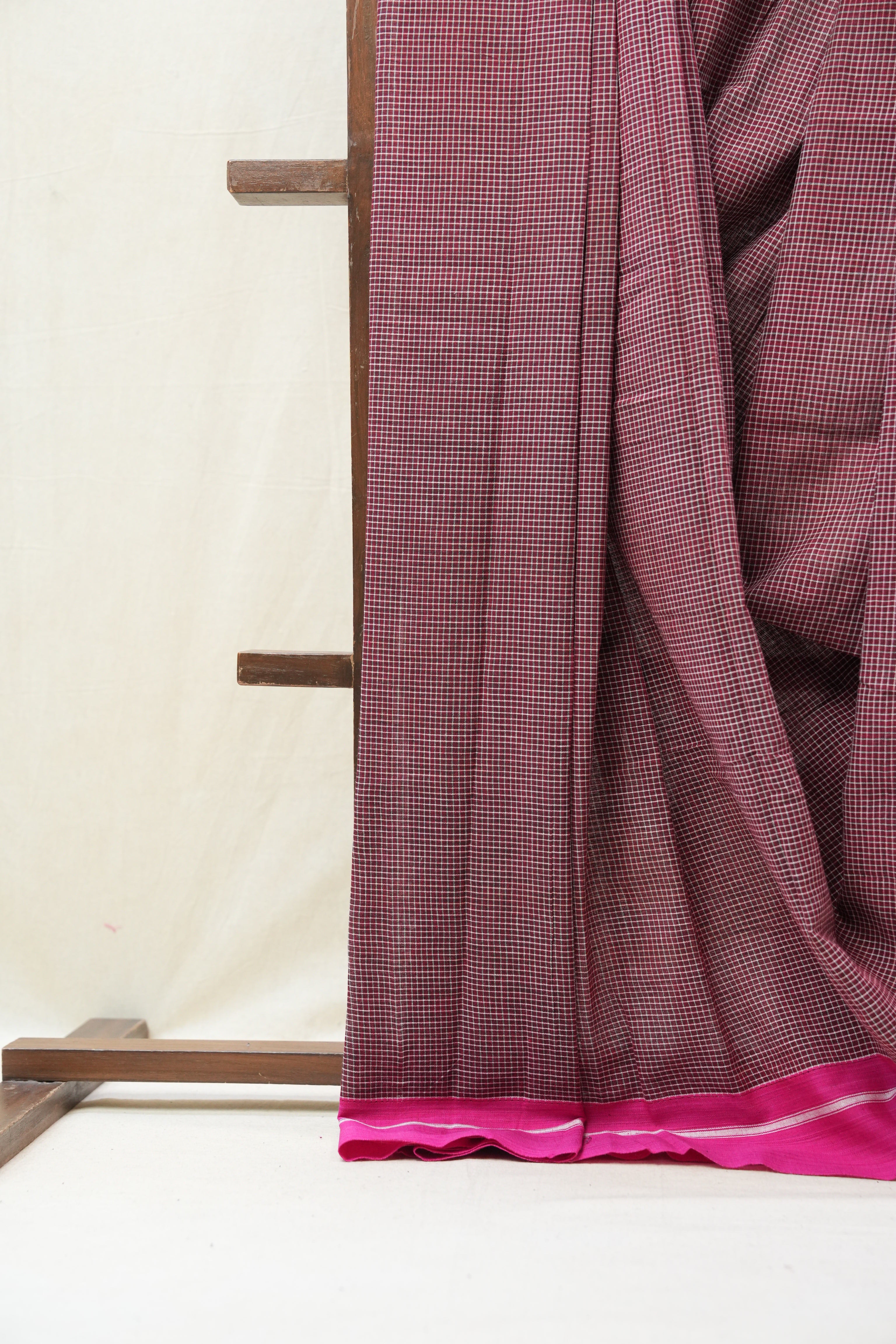 Maroon Small Checks Cotton Patteda Anchu Saree - SRMPAS268