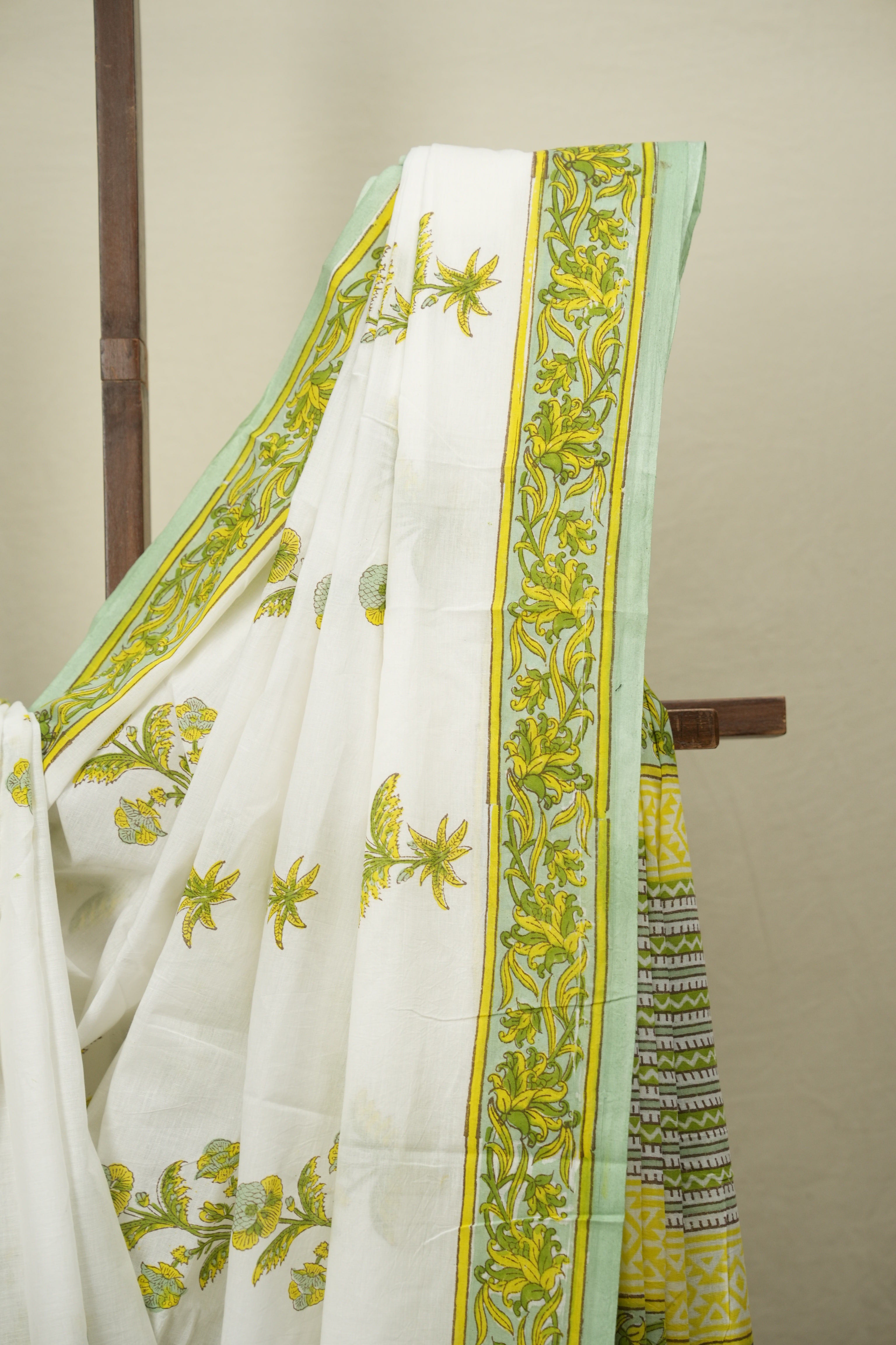 White HBP Cotton Saree - SRWCS3712