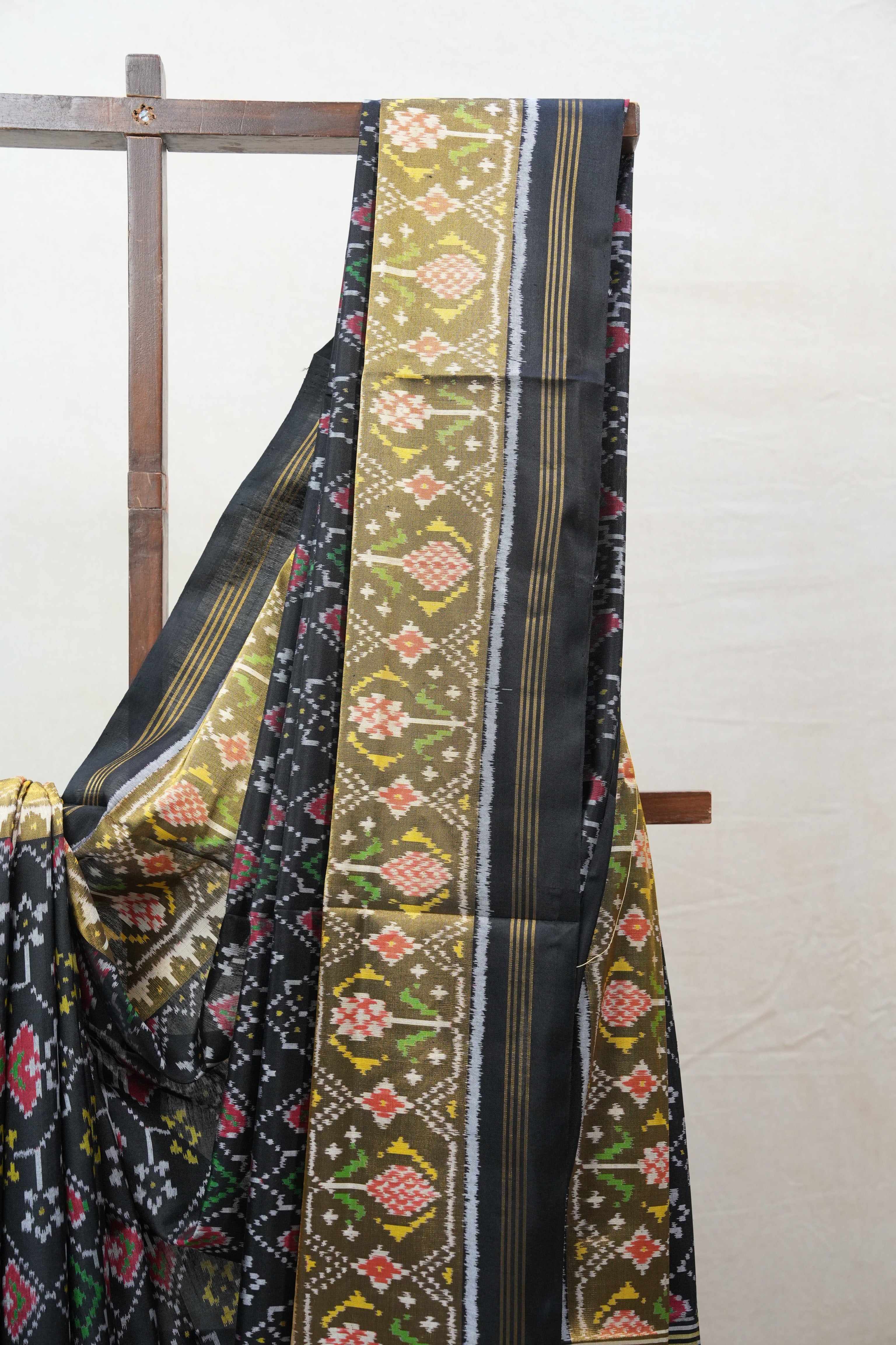 Black Rajkot Patola Silk Saree - SRBRPSS364