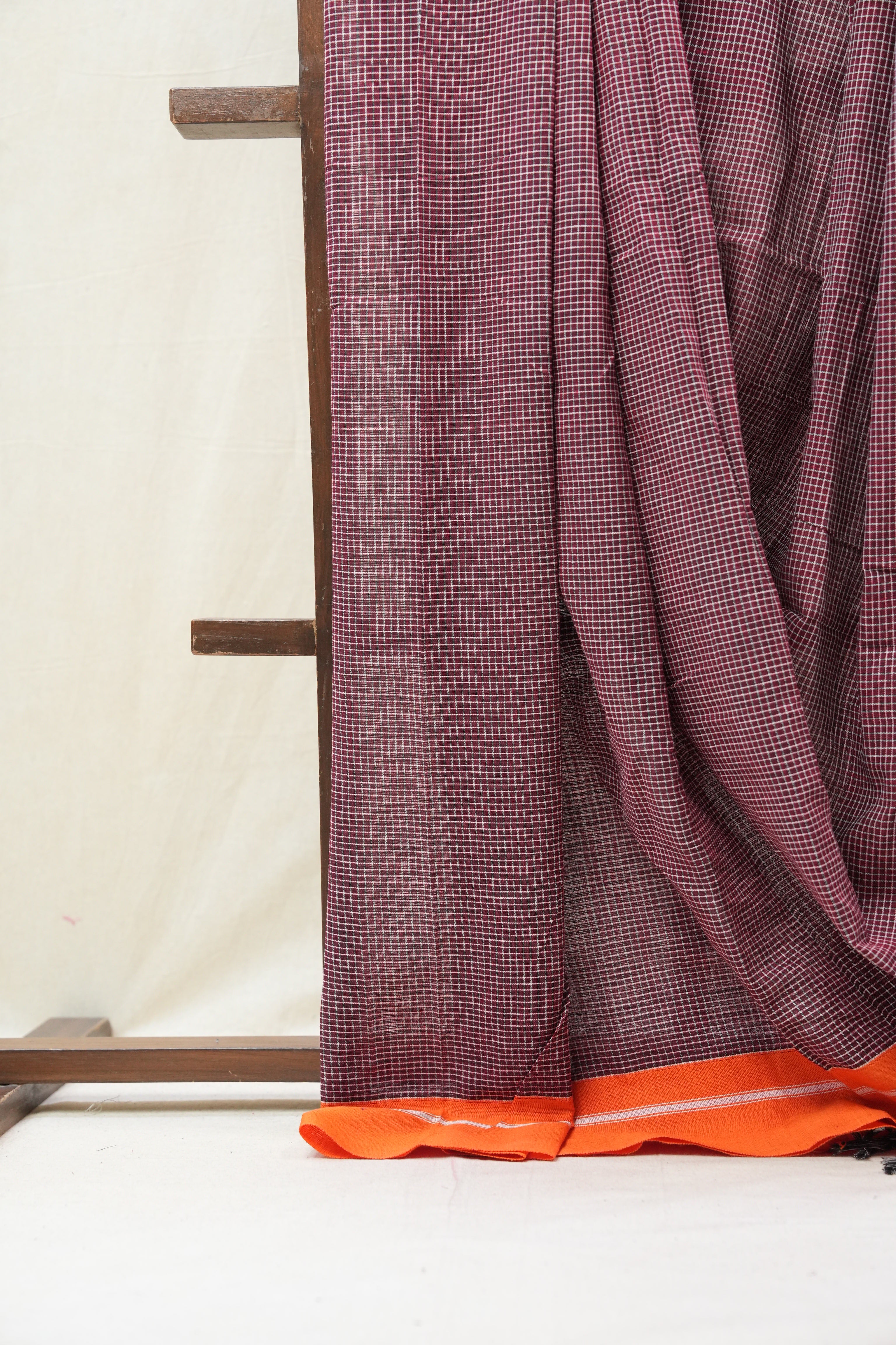 Maroon Small Checks Cotton Patteda Anchu Saree - SRMPAS259