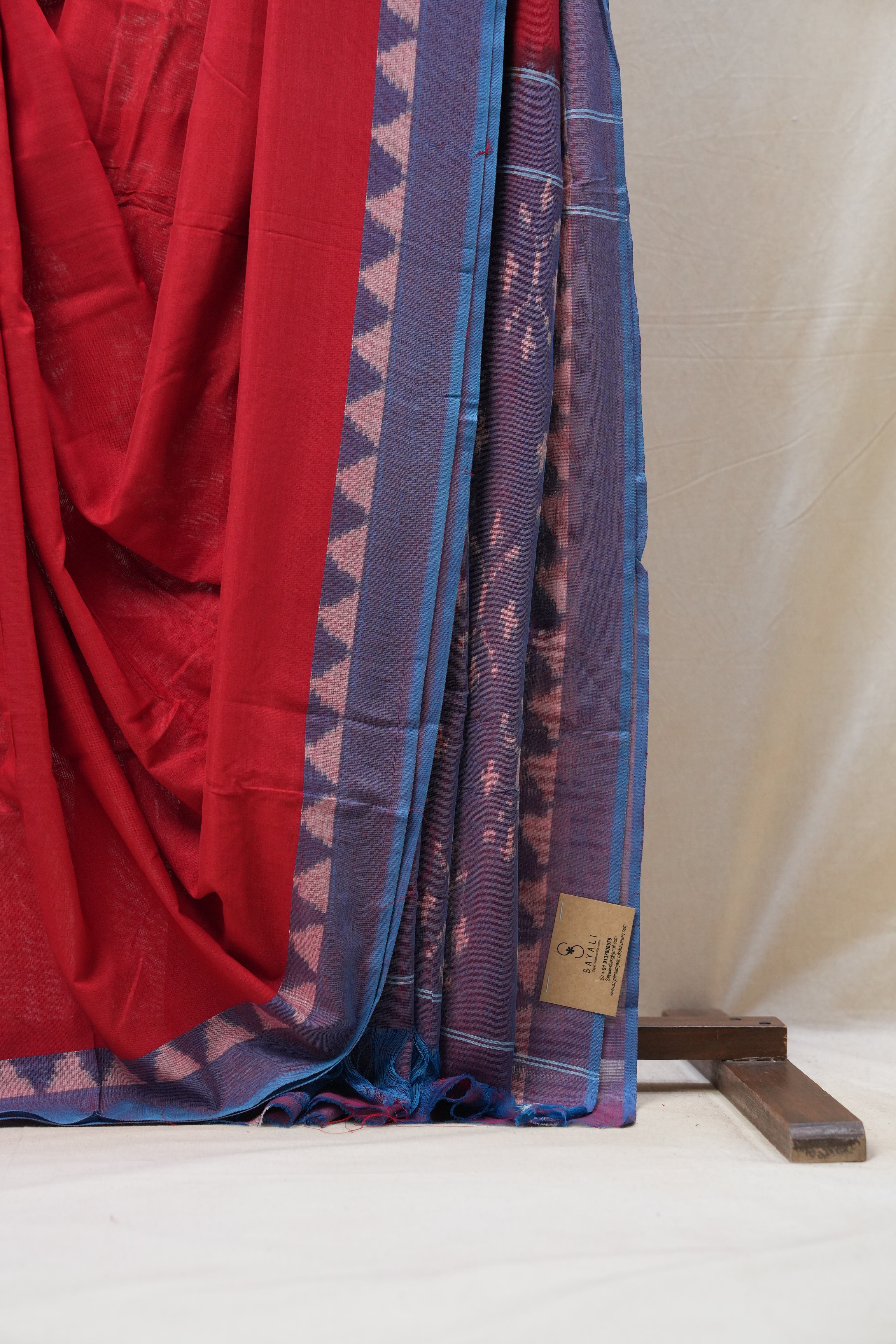 Red Pochampalli Cotton Ikat Saree - SRRPCIS505