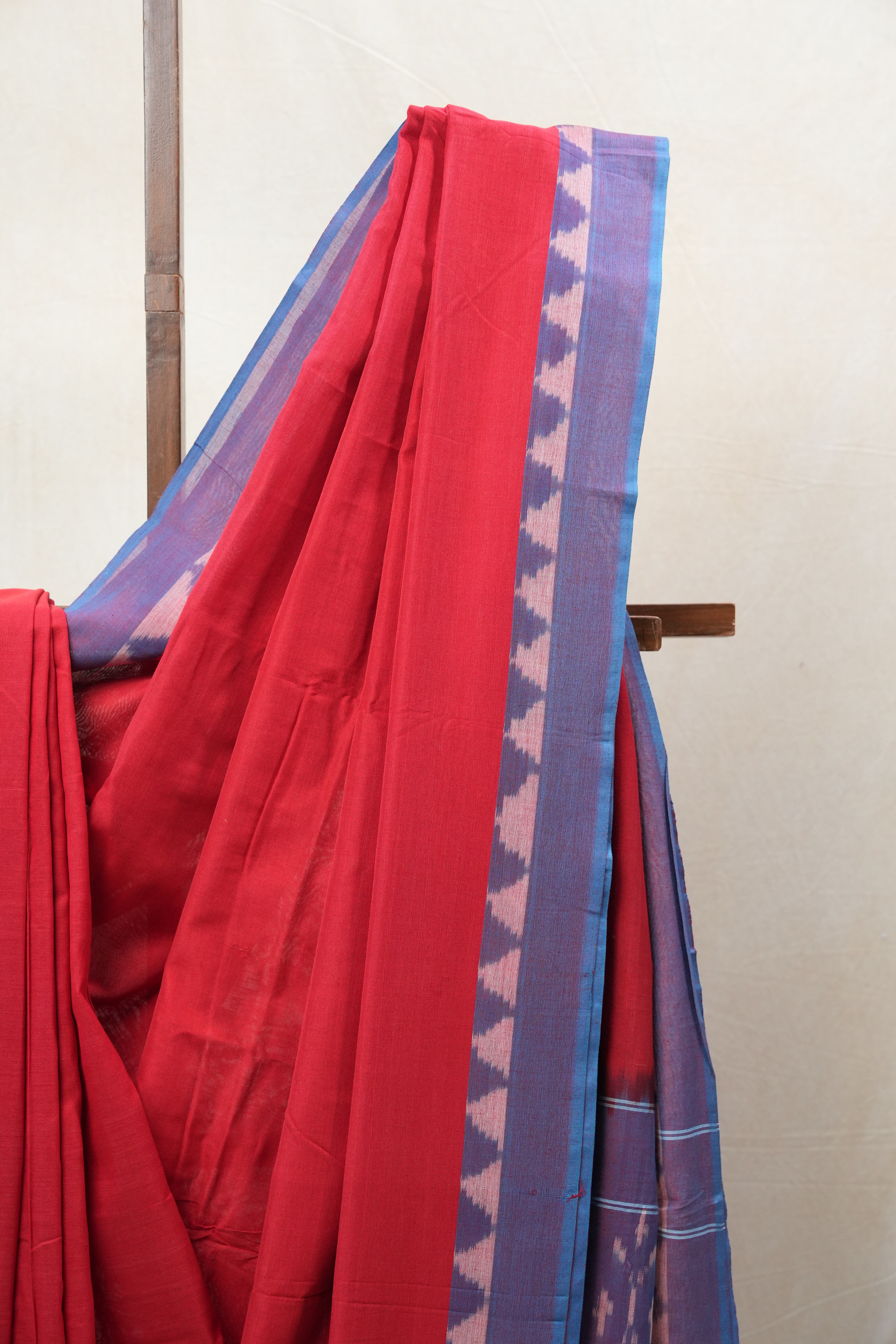 Red Pochampalli Cotton Ikat Saree - SRRPCIS505