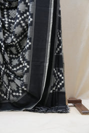 Black Pochampalli Cotton Ikat Saree - SRBPCIS501