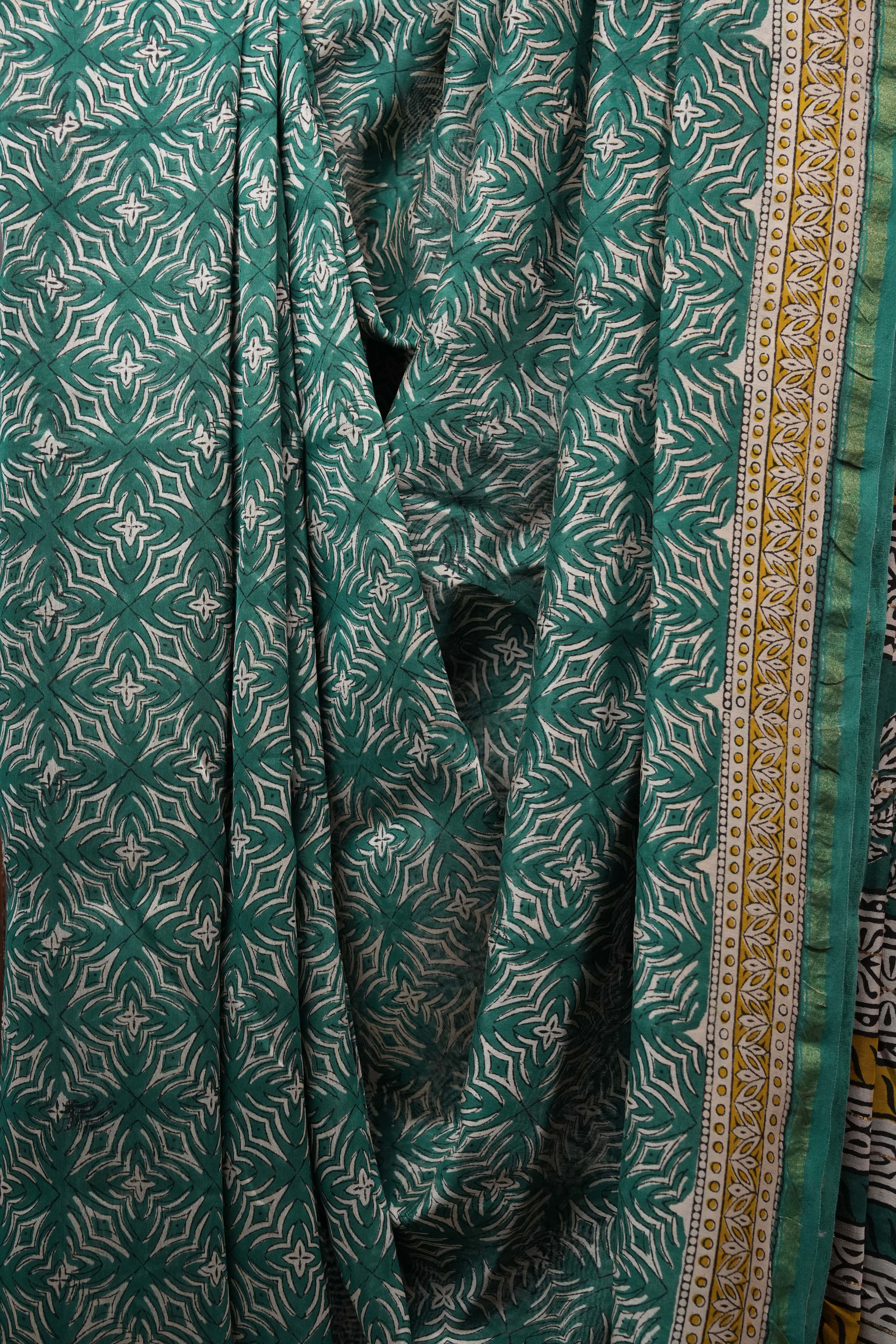 Green HBP Chanderi Cotton Silk Saree With Chanderi Border - SRGCS1164