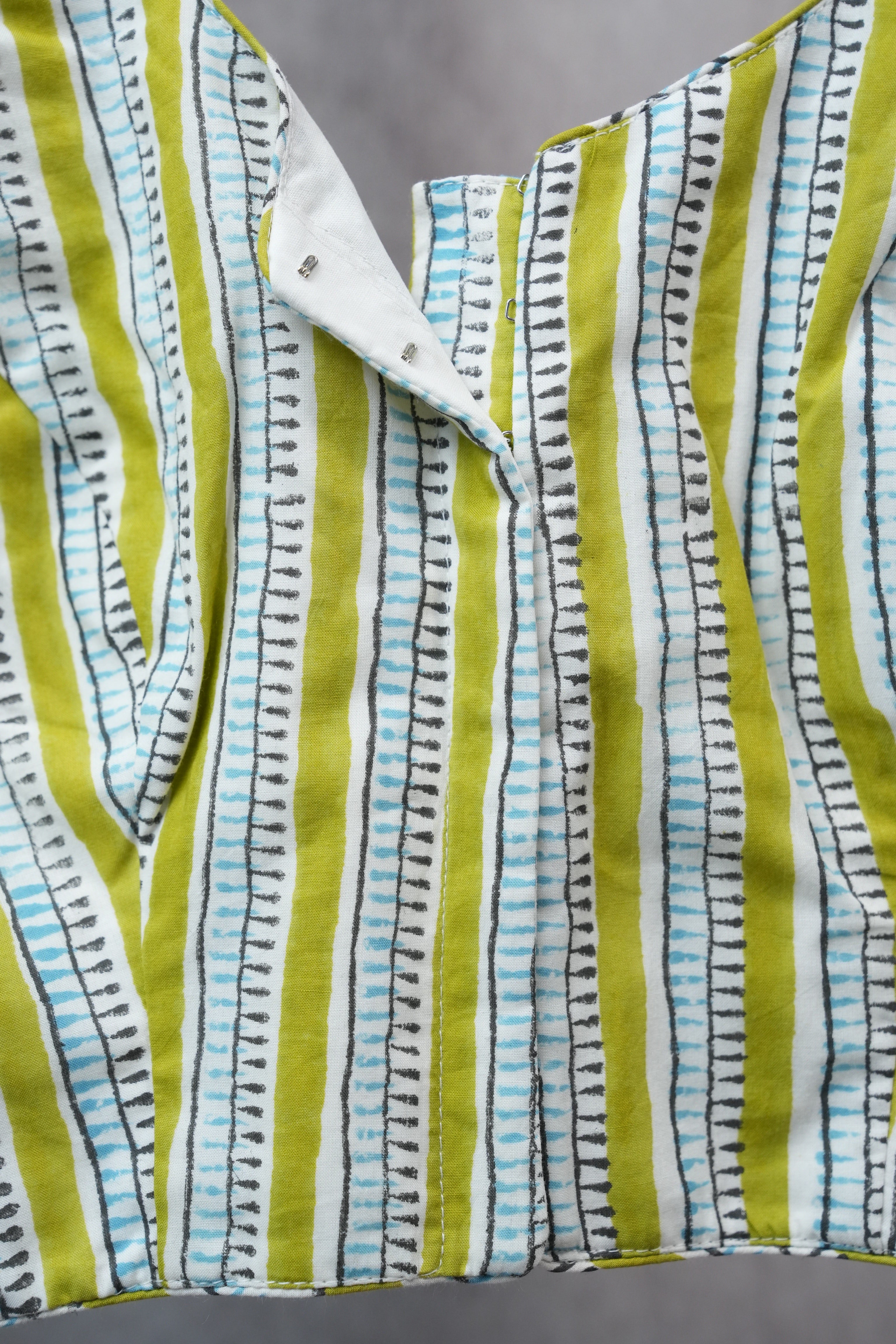 Green Sleeve Cotton Round-Neck Blouse - SRGRNB04