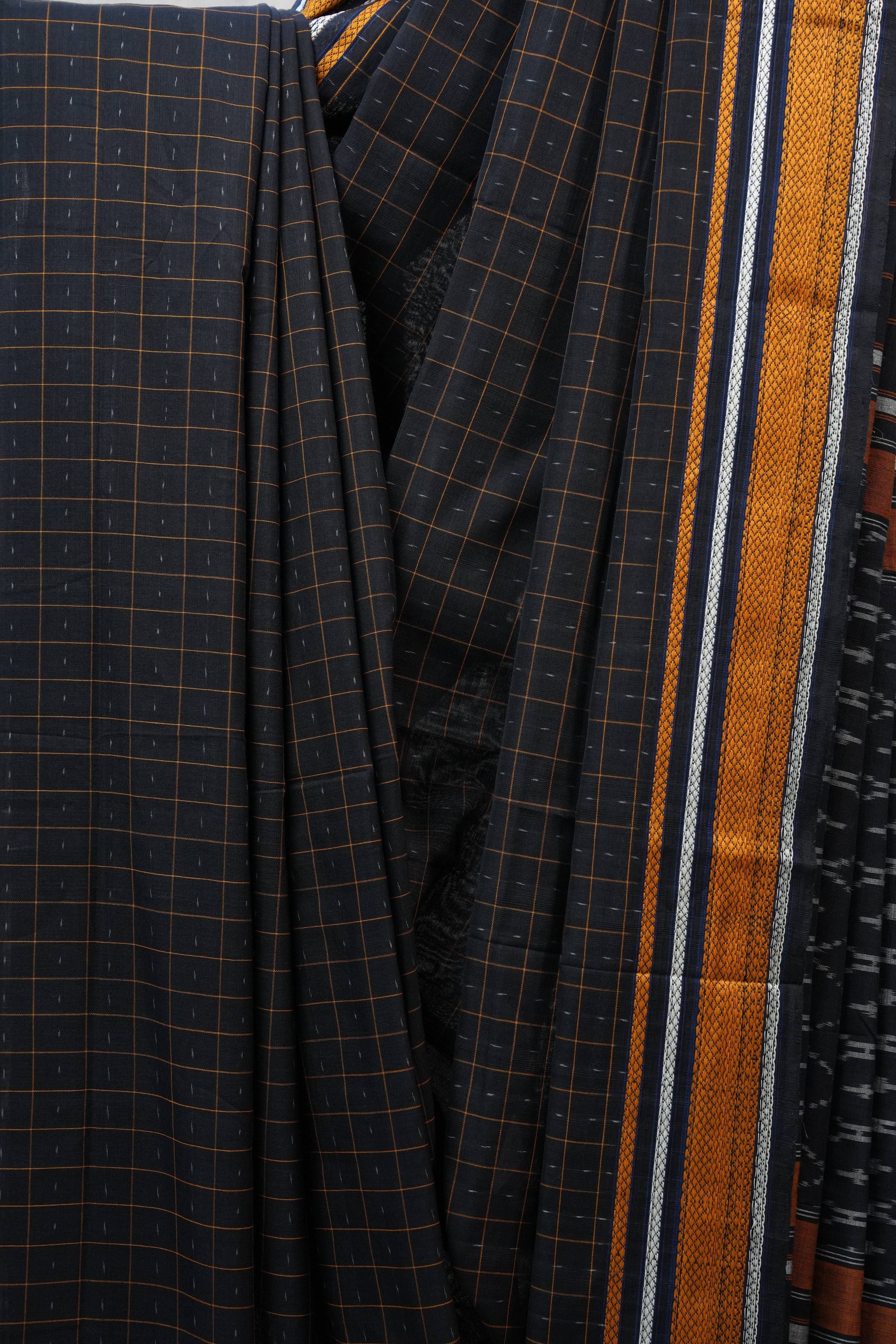 Black Pochampalli Cotton Ikat Saree - SRBPCIS397