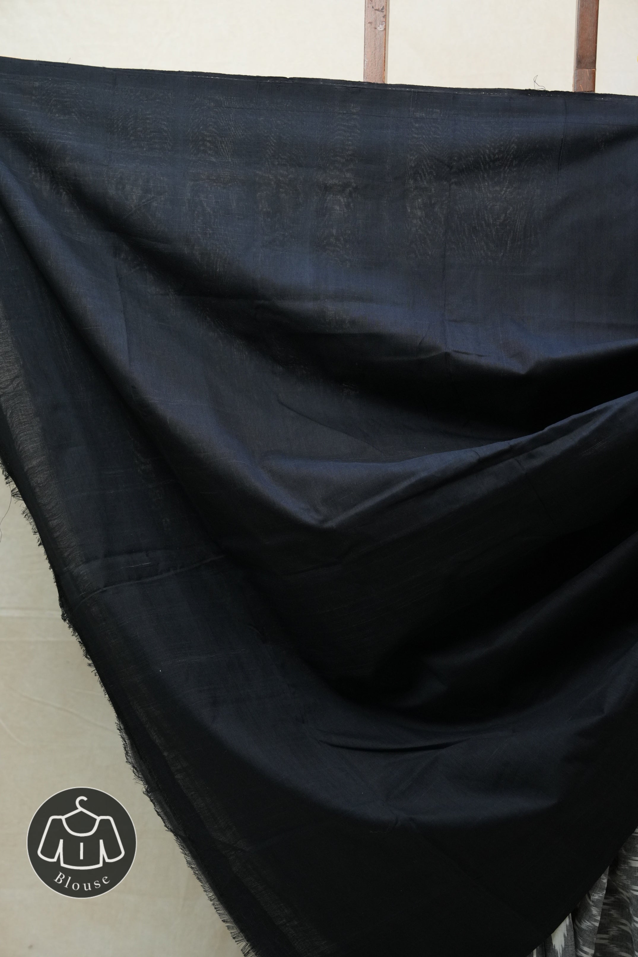 Off White Pochampalli Cotton Ikat Saree - SROWPCIS514